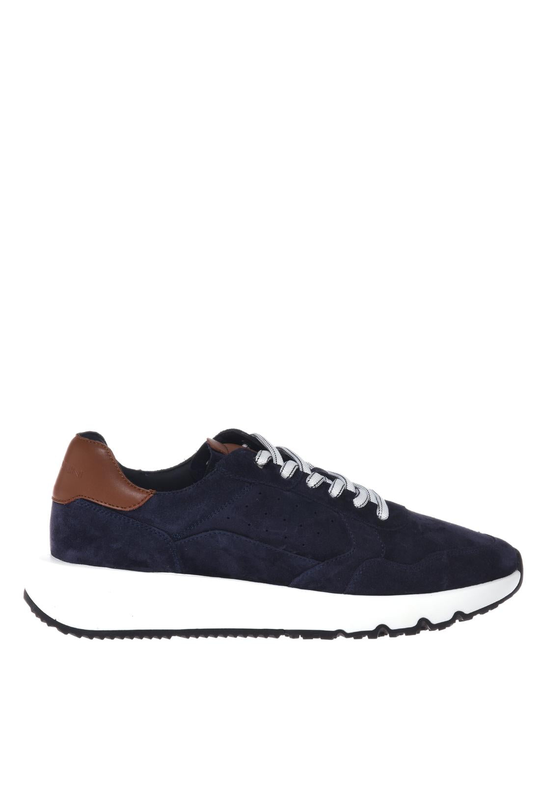 Sneaker in suede blue