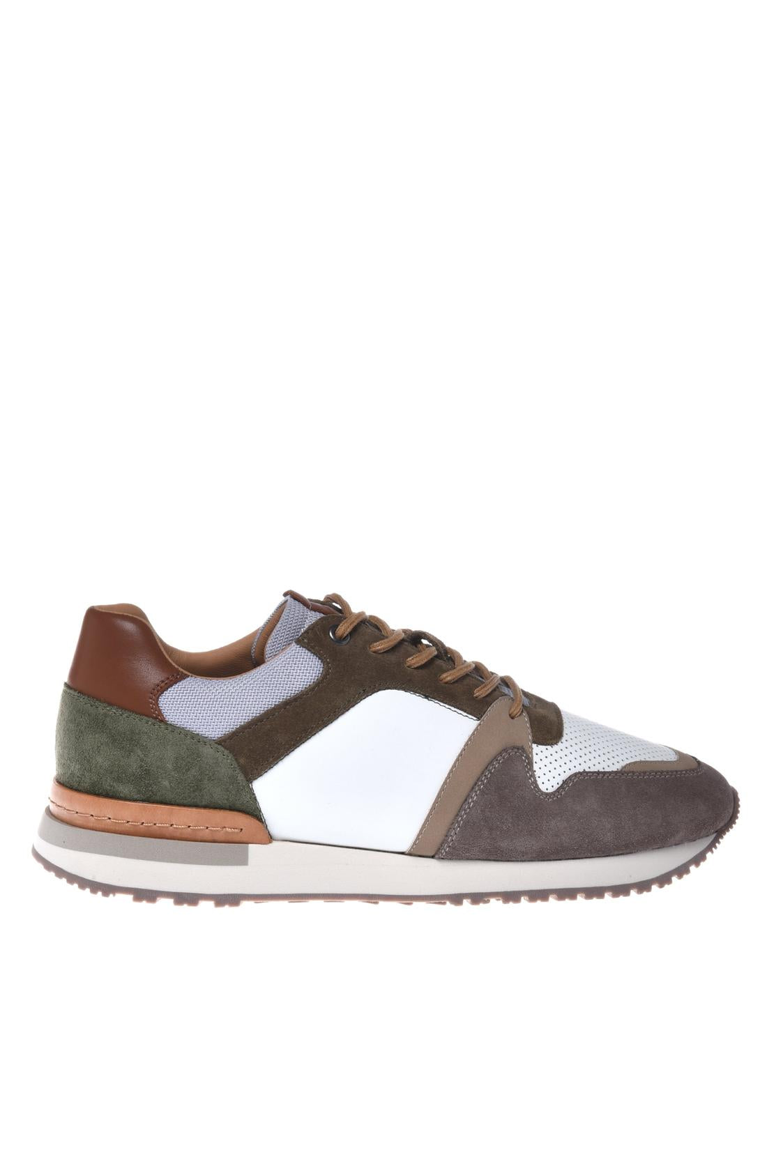 Sneaker in perforated leather and suede taupe