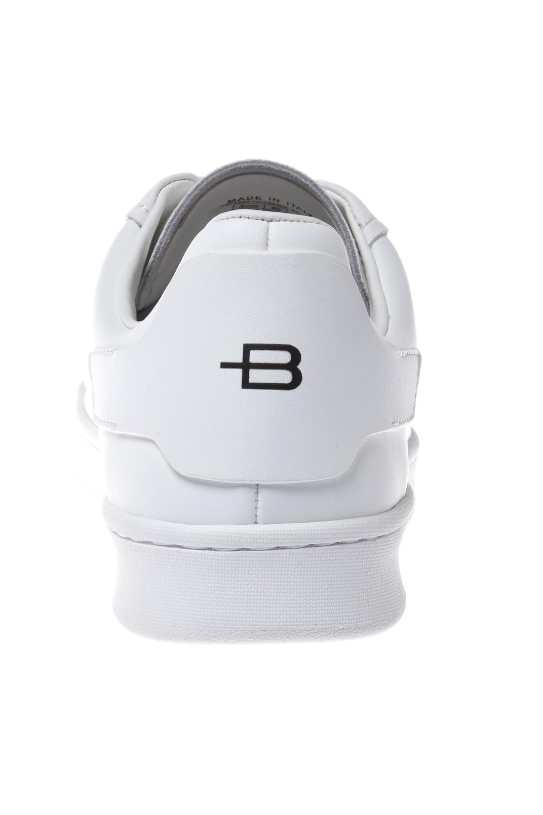 Sneaker in leather white