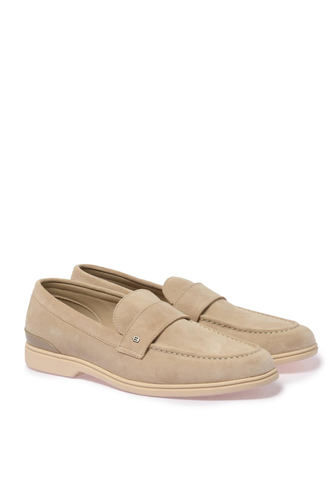 Loafer in beige suede leather