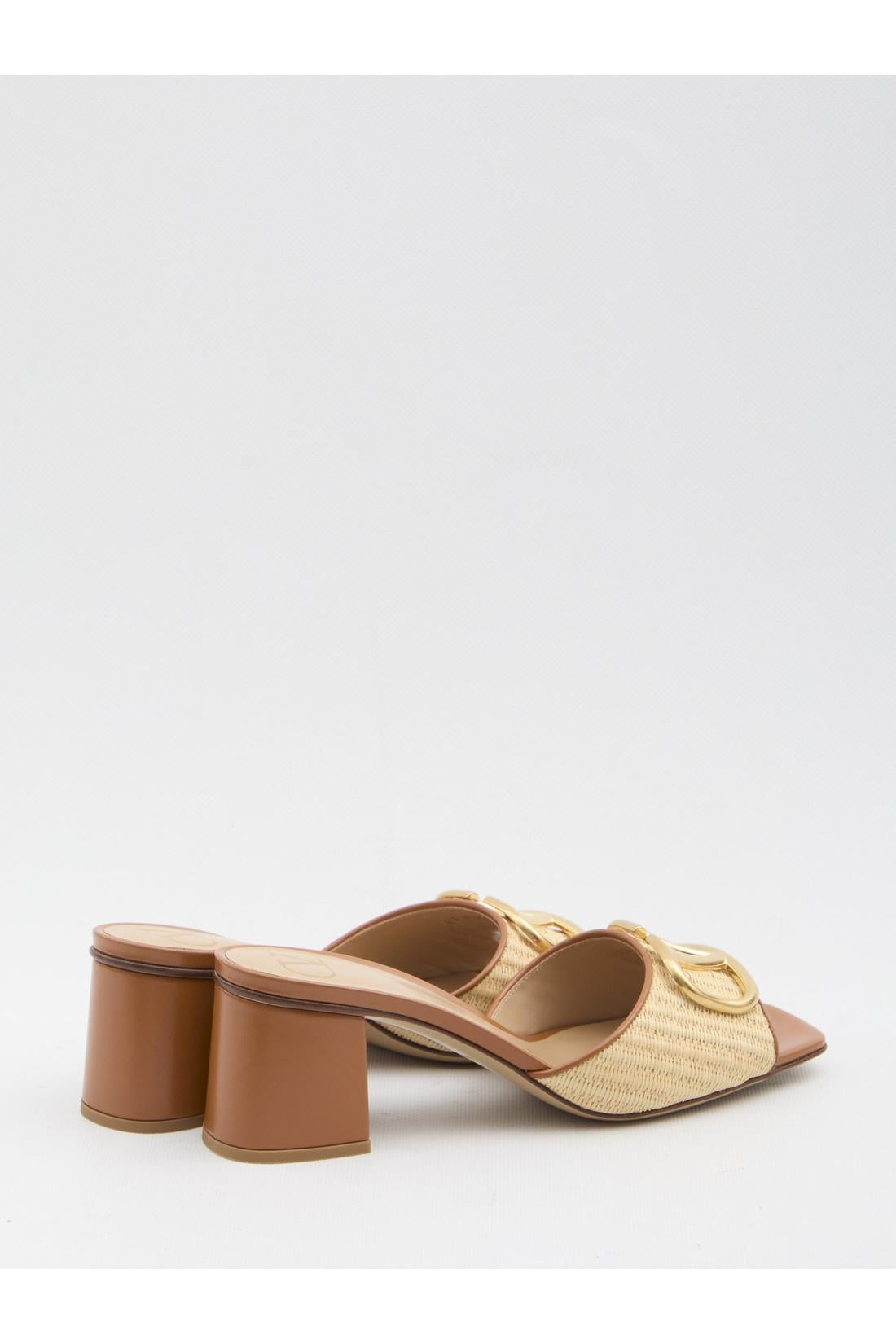 VLogo Signature slide sandals-Sandalen-Valentino Garavani-ARCHIVIST