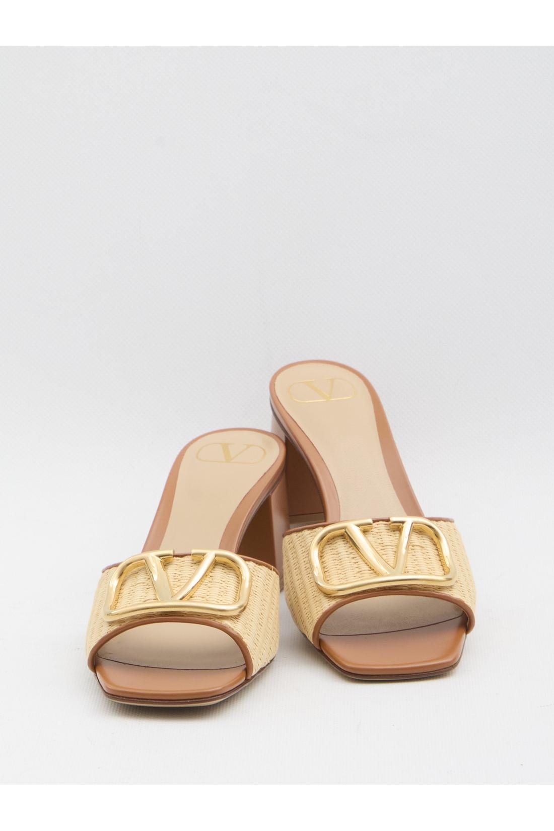 VLogo Signature slide sandals-Sandalen-Valentino Garavani-ARCHIVIST