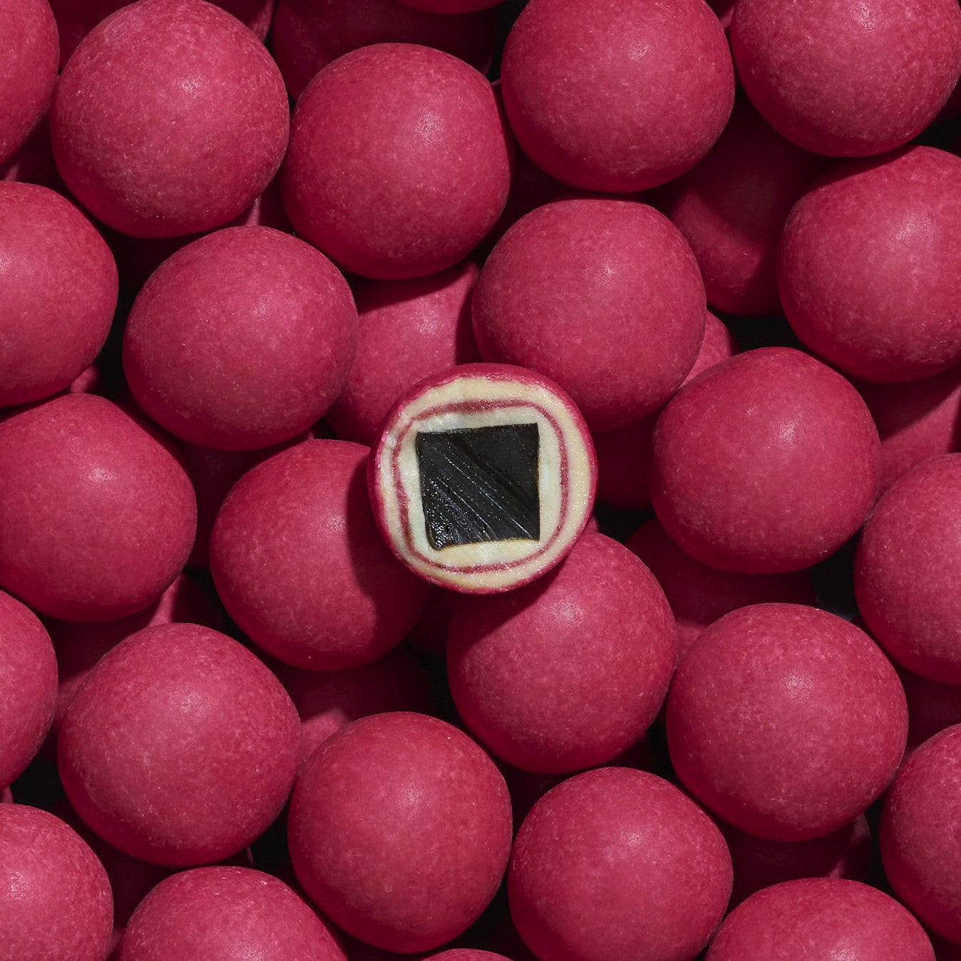 Genusskontor-LAKRIDS BÜLOW - Winter: Crispy Raspberry-Black-Deal-Outlet-by-ARCHIVIST