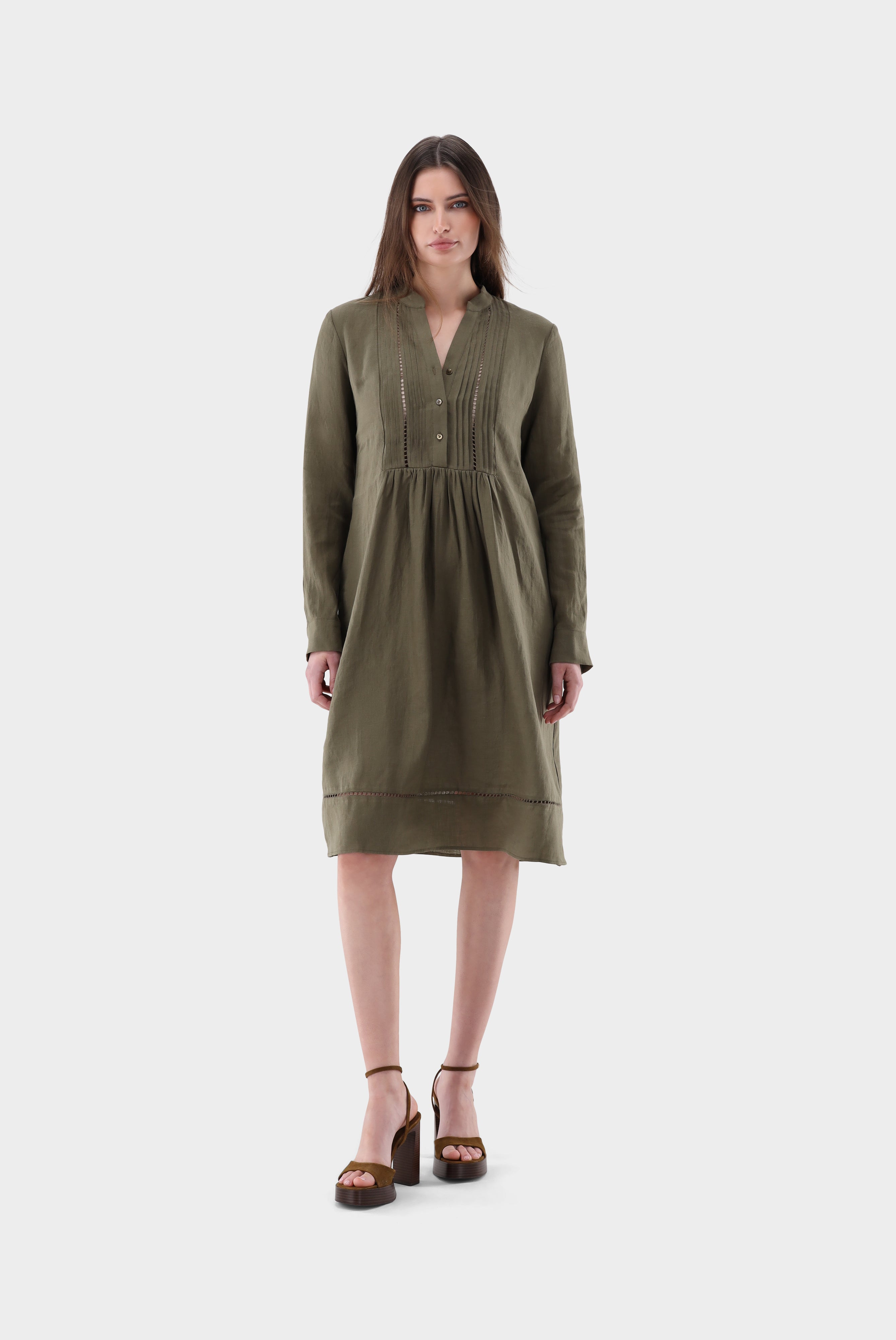 Schlupfkleid aus Leinen | mit Lochstick-Details