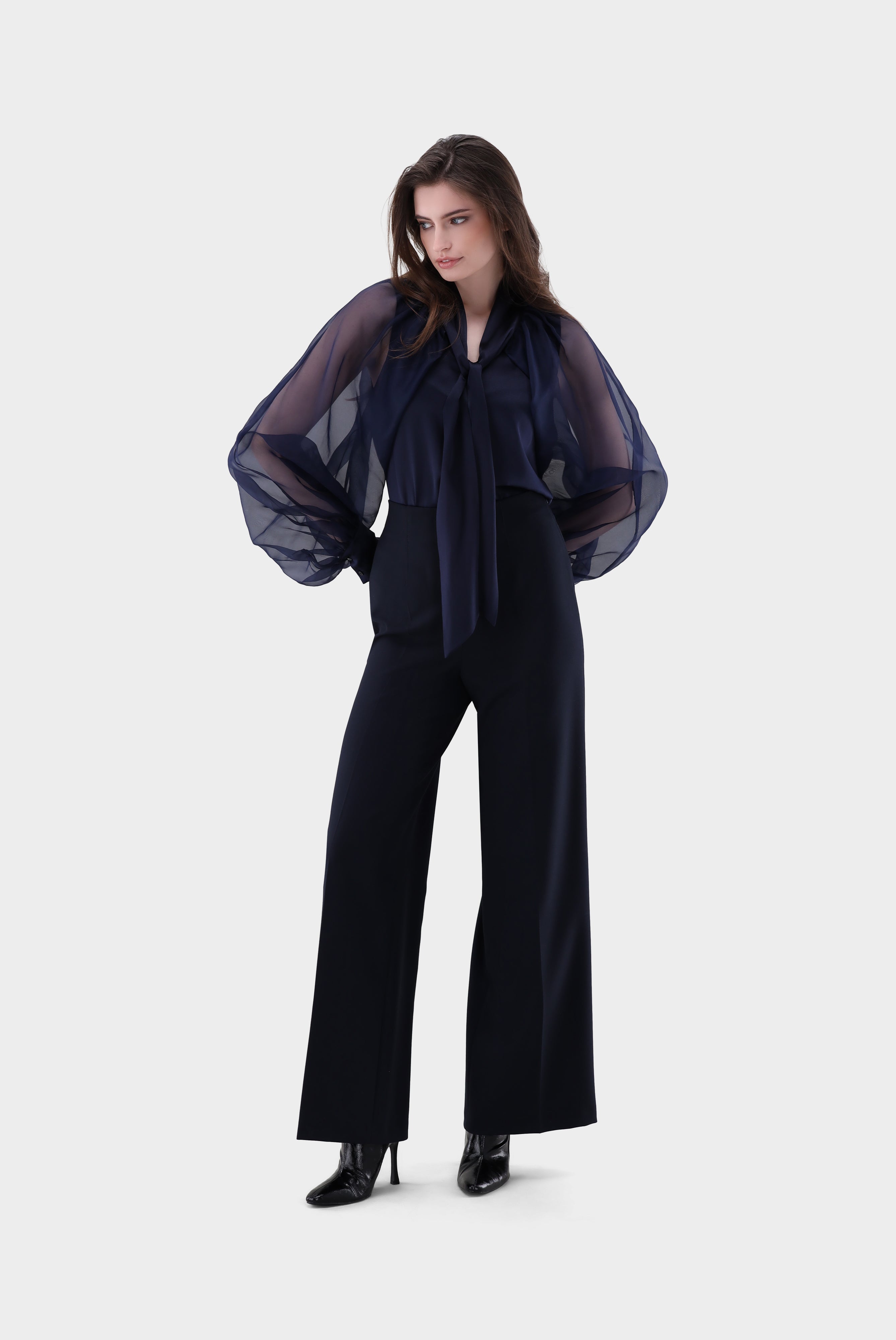Bluse | aus Seide mit weiten organza Ärmeln-Hemden & Blusen-Van Laack-OUTLET-ARCHIVIST-ARCHIVE-SALE