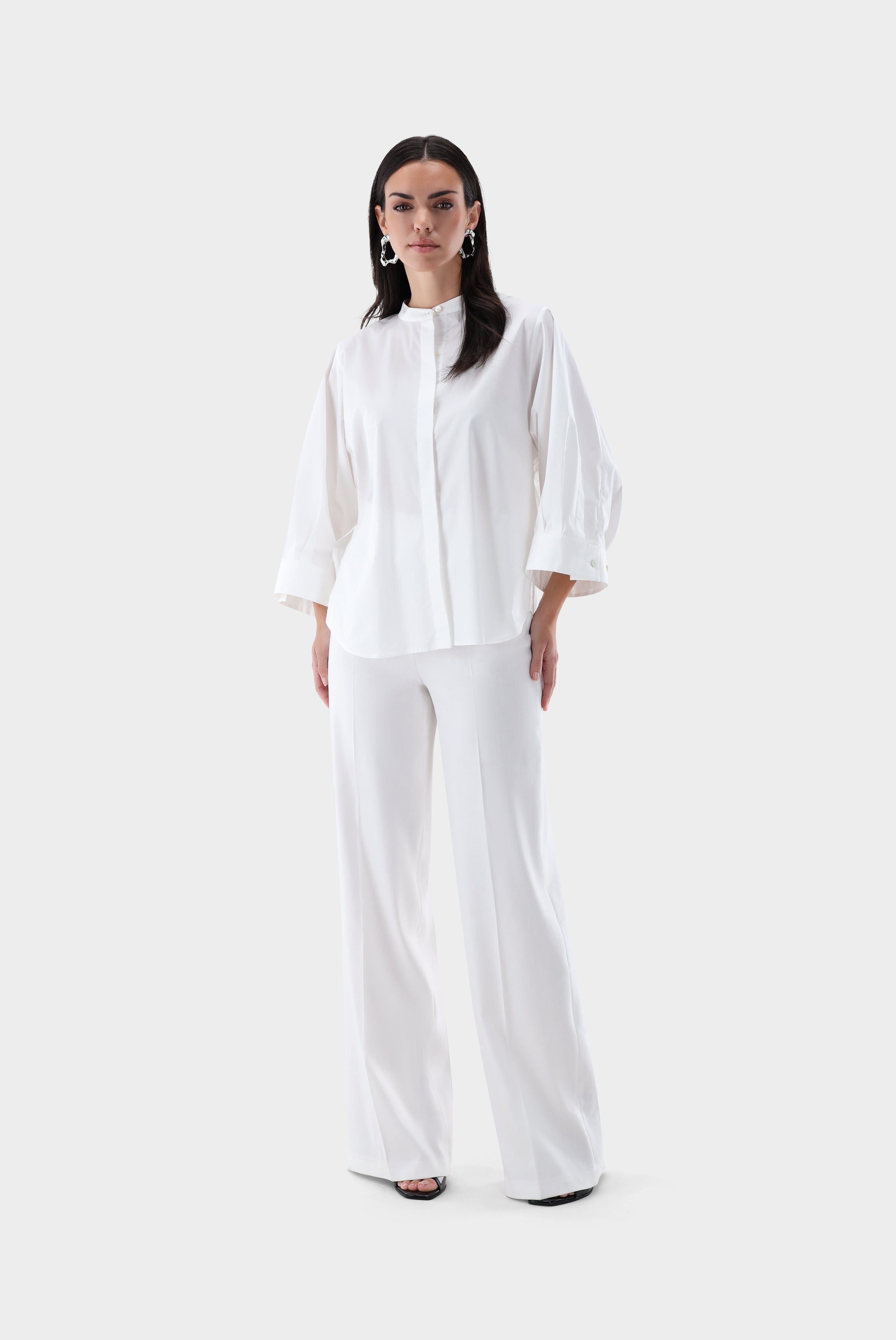 Stehkragenbluse | locker geschnitten