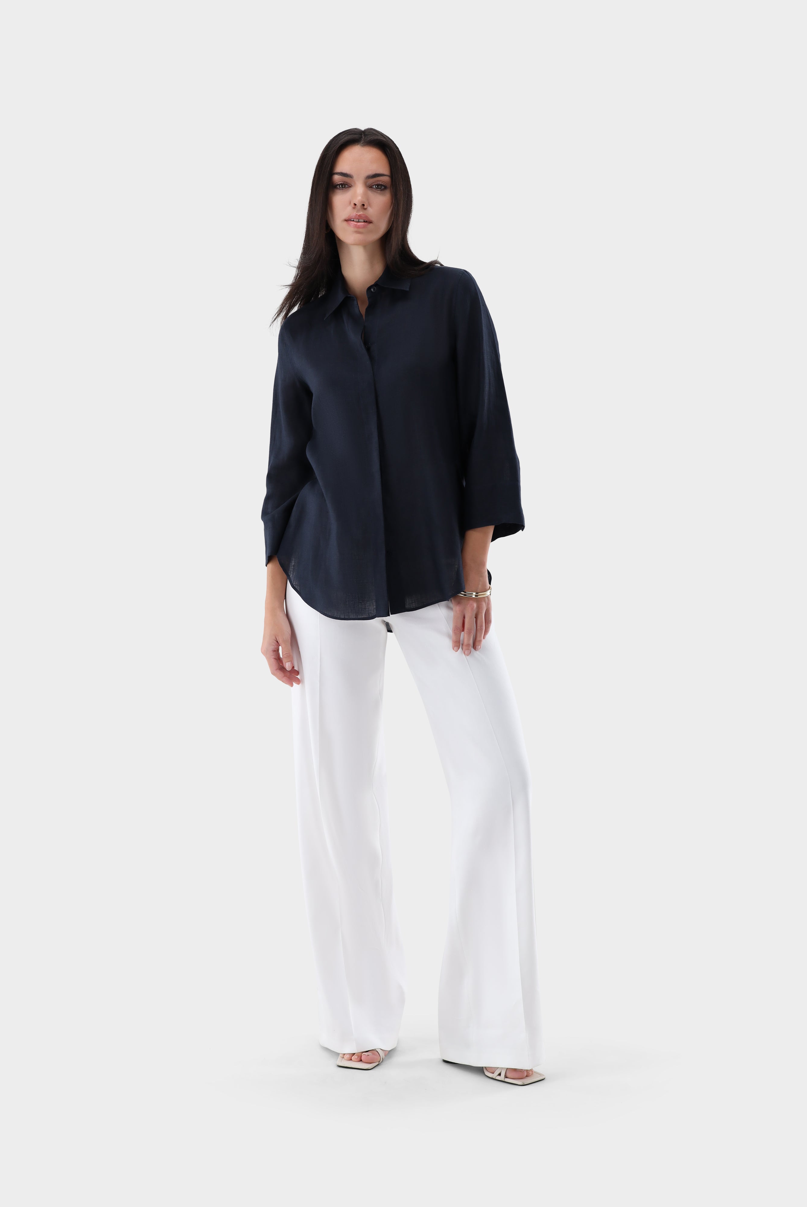 Hemdbluse aus Leinen | mit Seitenschlitzen