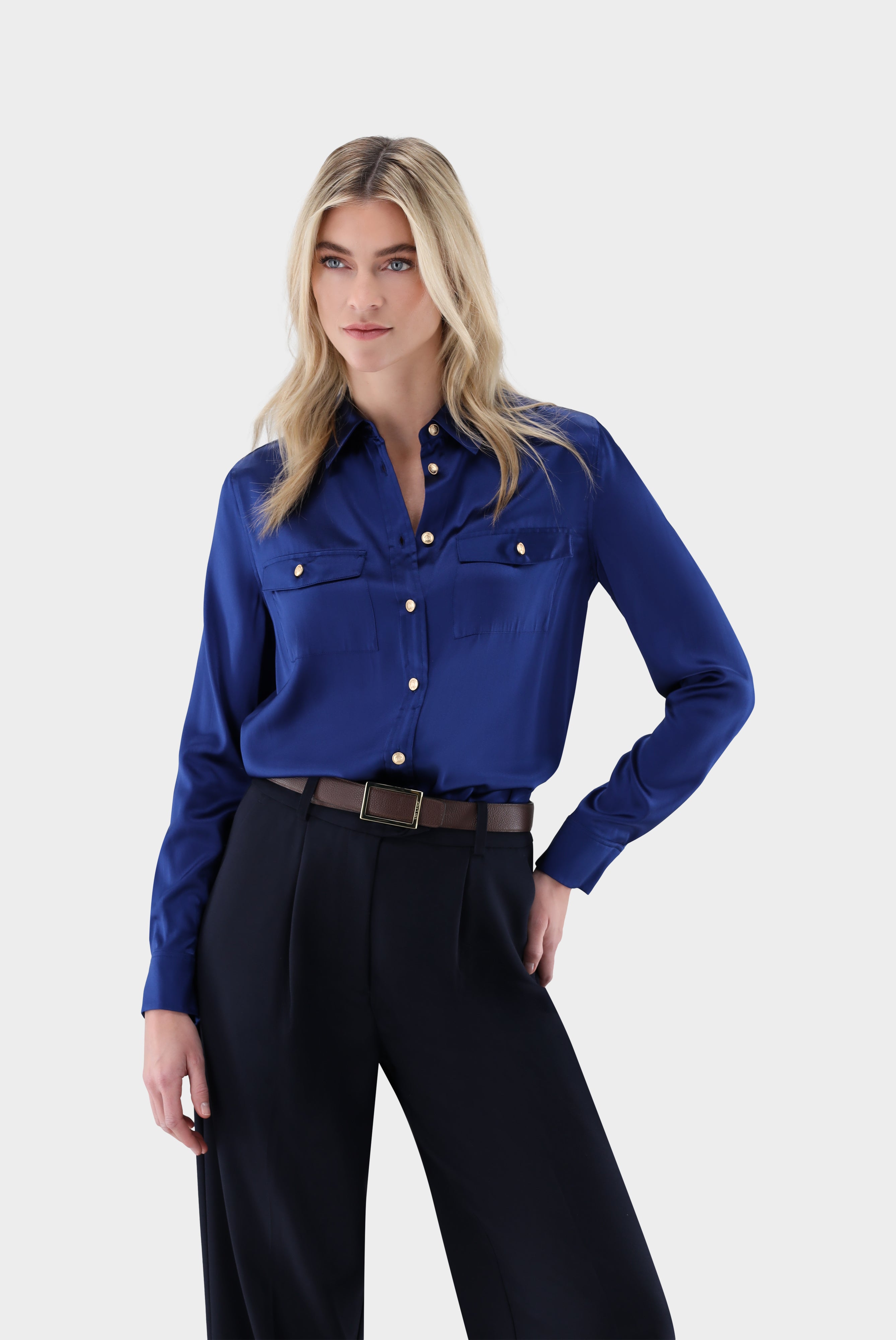 Taillierte | Hemdbluse aus Seide mit Brusttaschen-Hemden & Blusen-Van Laack-OUTLET-Dunkelblau-34-ARCHIVIST-ARCHIVE-SALE