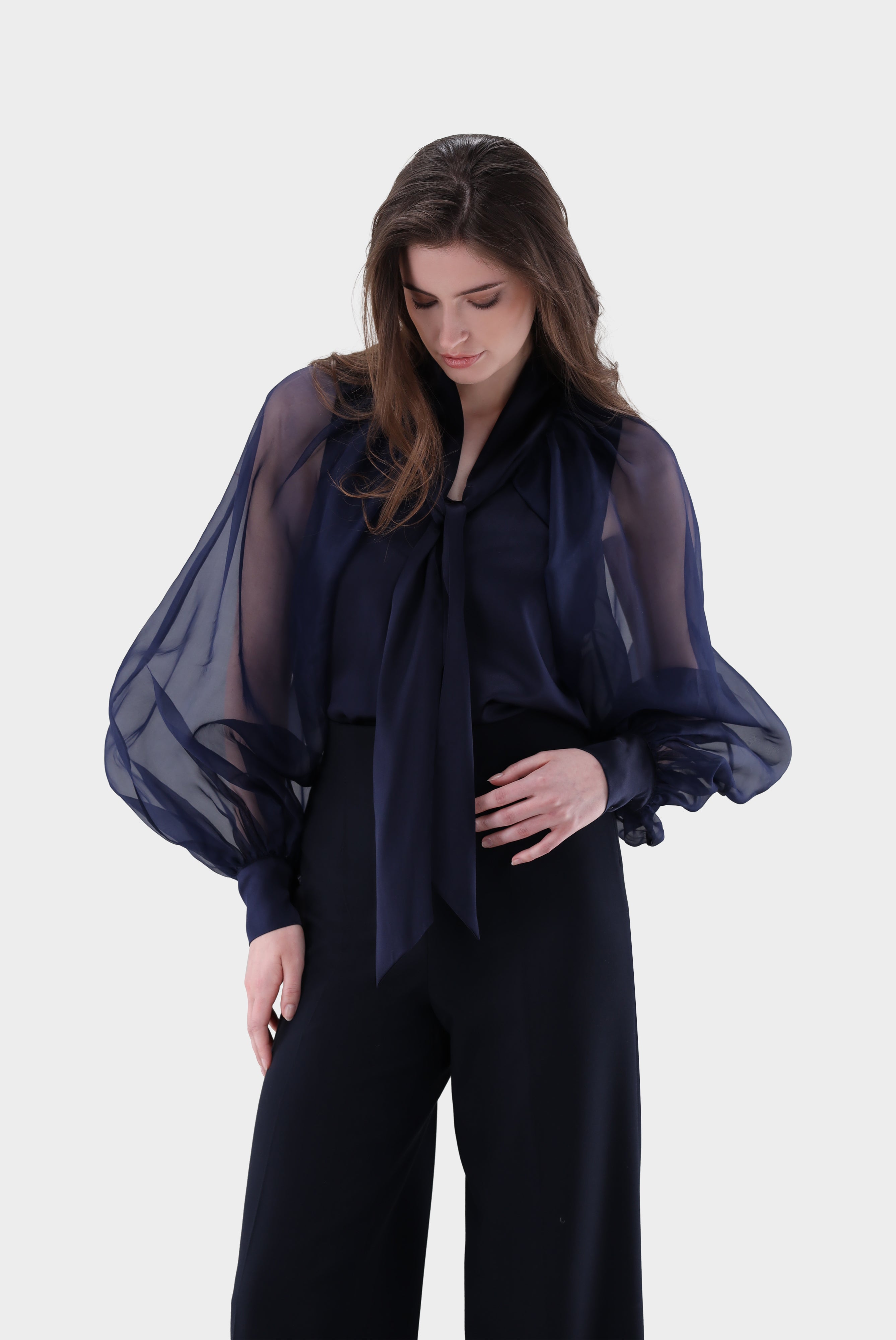 Bluse | aus Seide mit weiten organza Ärmeln-Hemden & Blusen-Van Laack-OUTLET-navy-36-ARCHIVIST-ARCHIVE-SALE