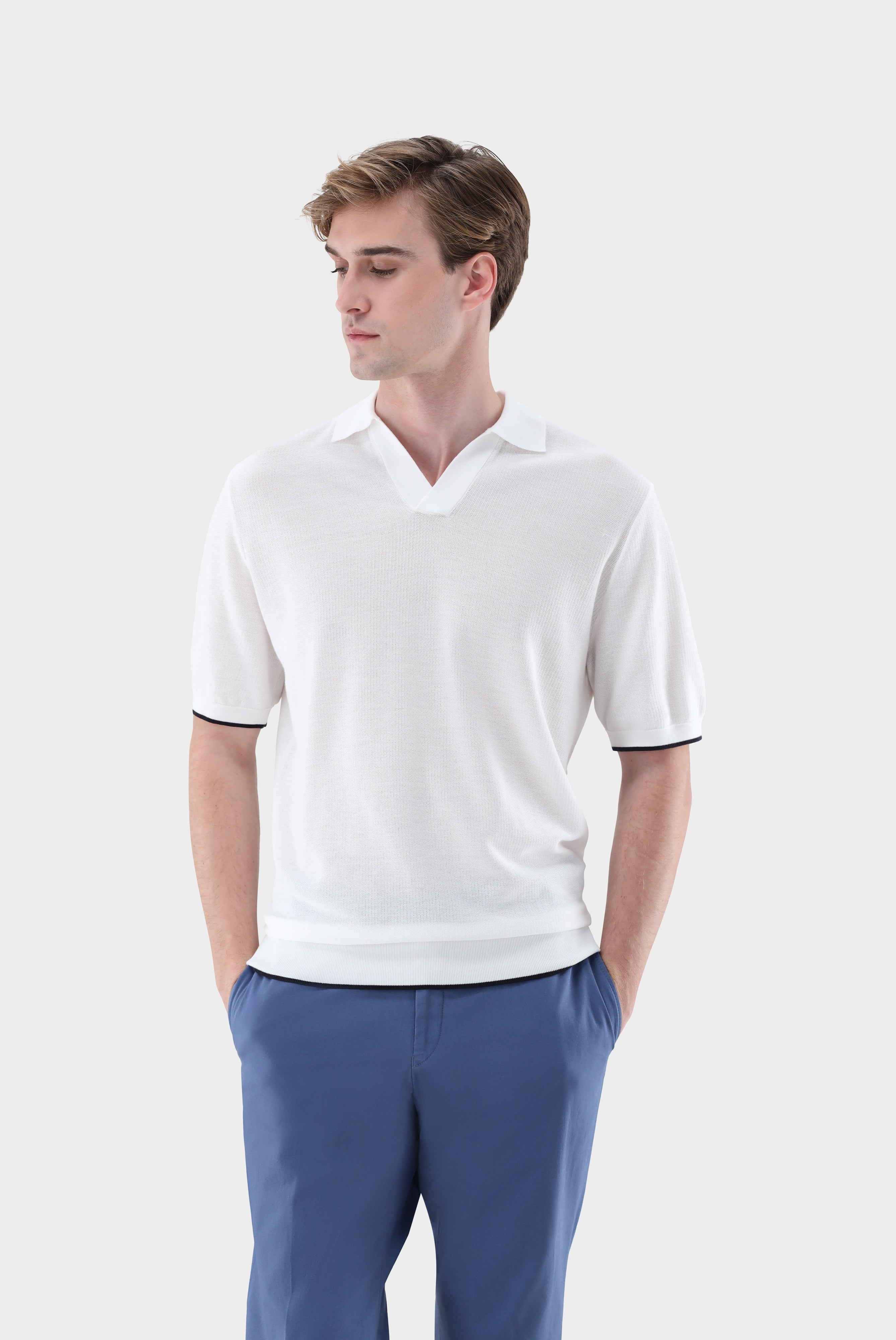 V-Polo gestrickt | mit feiner Struktur