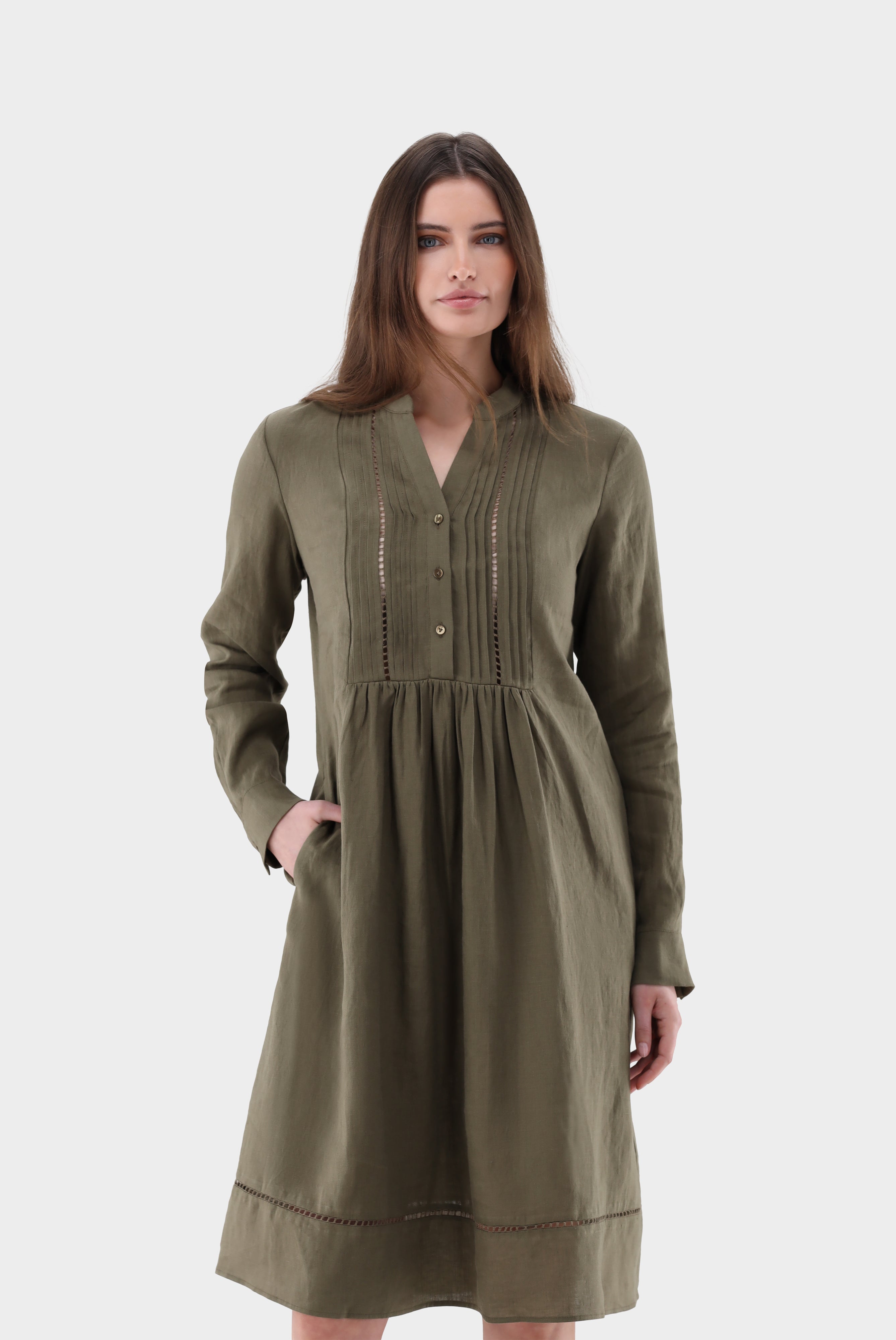 Schlupfkleid aus Leinen | mit Lochstick-Details