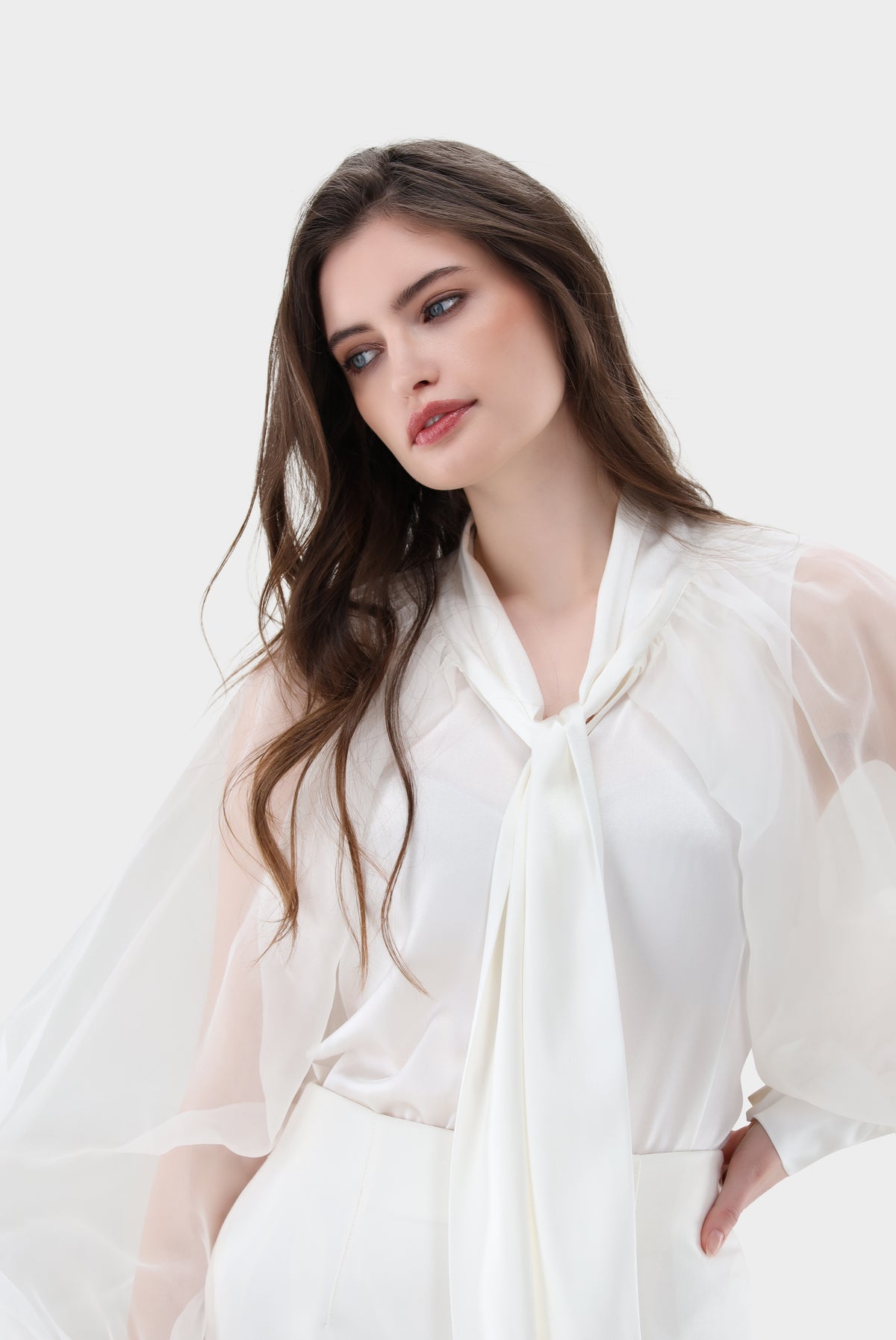 Bluse | aus Seide mit weiten organza Ärmeln-Hemden & Blusen-Van Laack-OUTLET-ARCHIVIST-ARCHIVE-SALE
