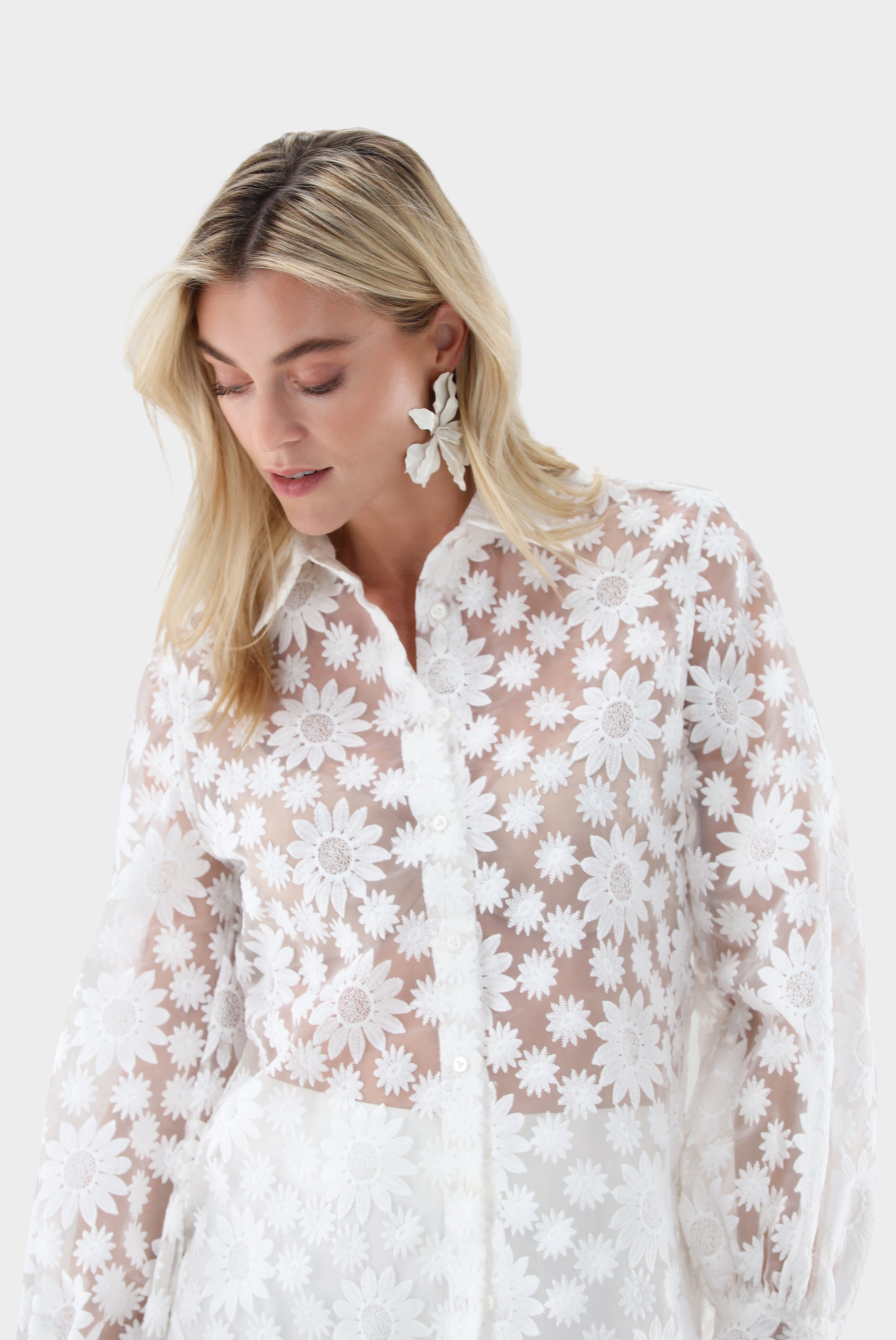Hemdbluse | mit Blousonärmeln und besticktem Organza