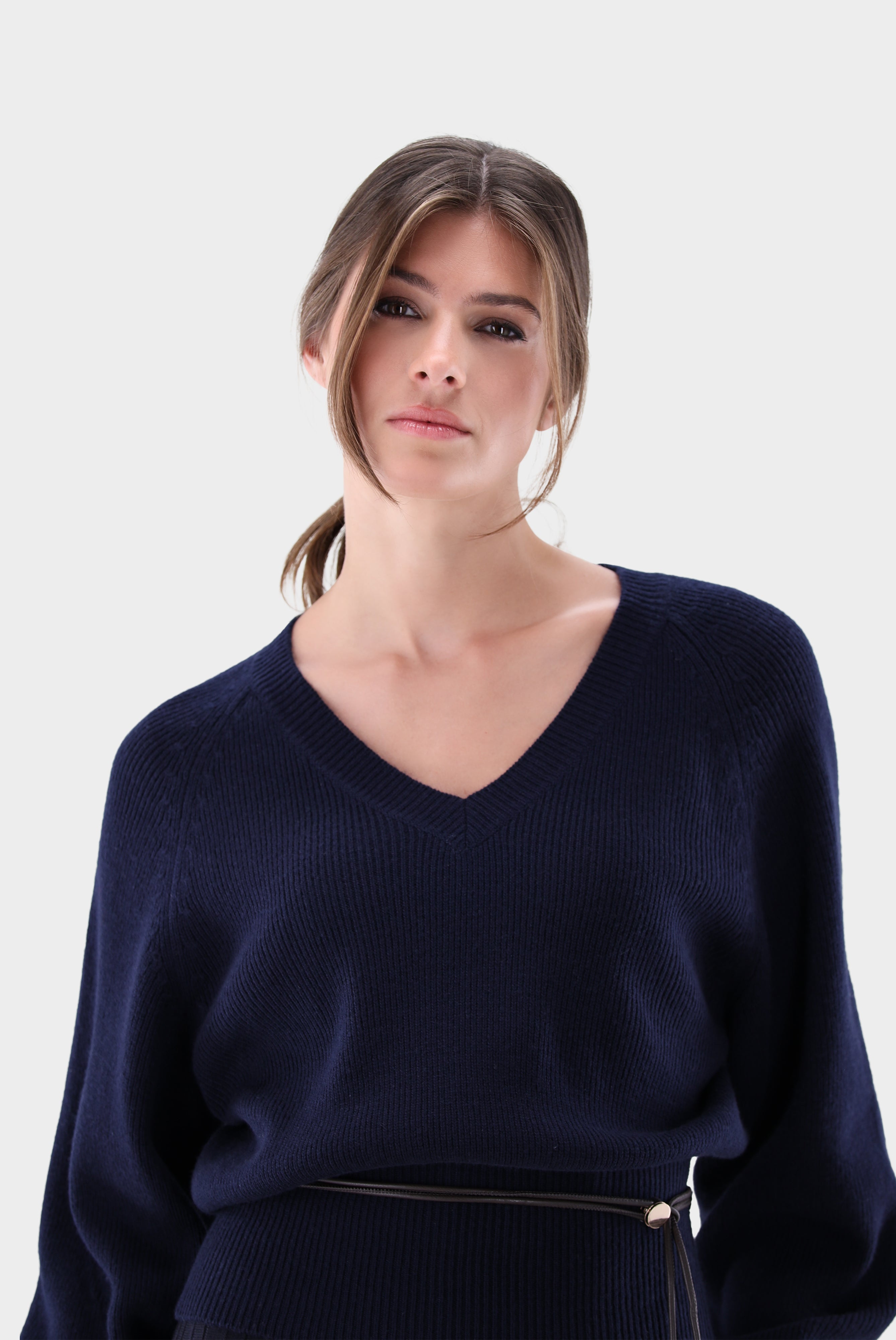Pullover | tailliert mit V-Ausschnitt