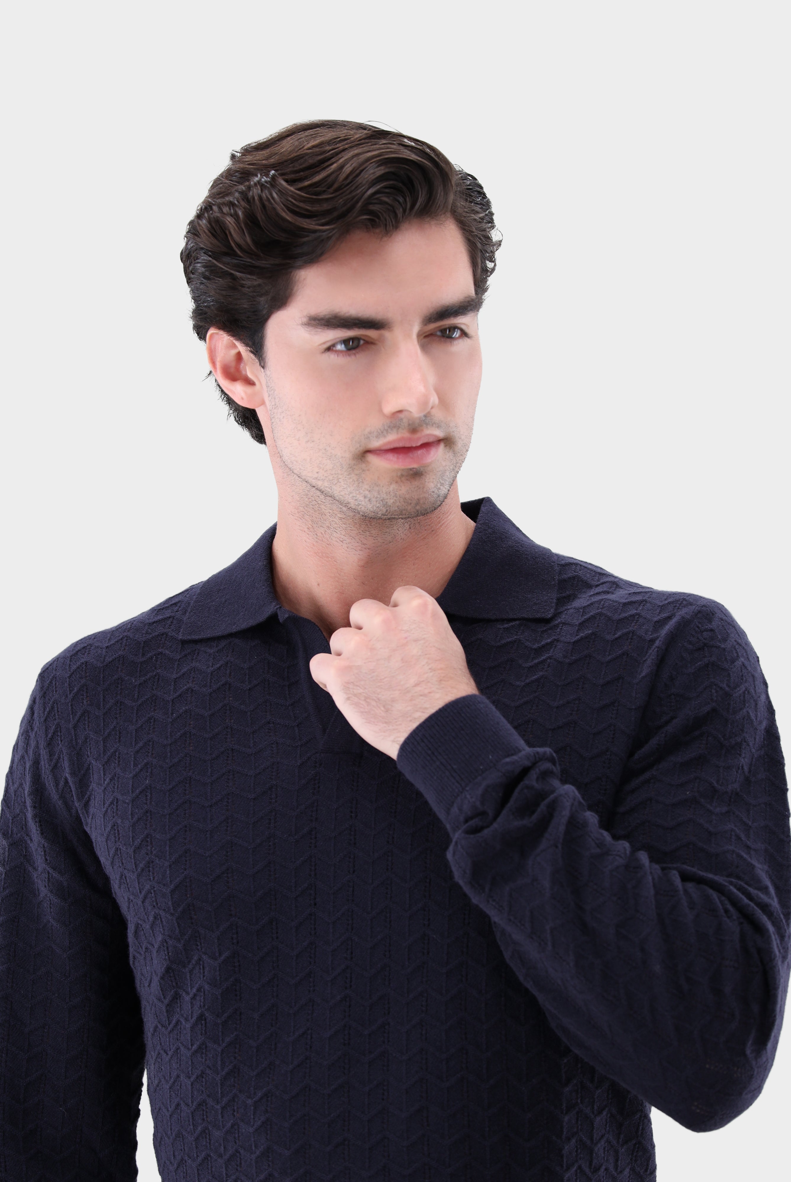 Poloshirt | gestrickt mit V-Neck und Struktur