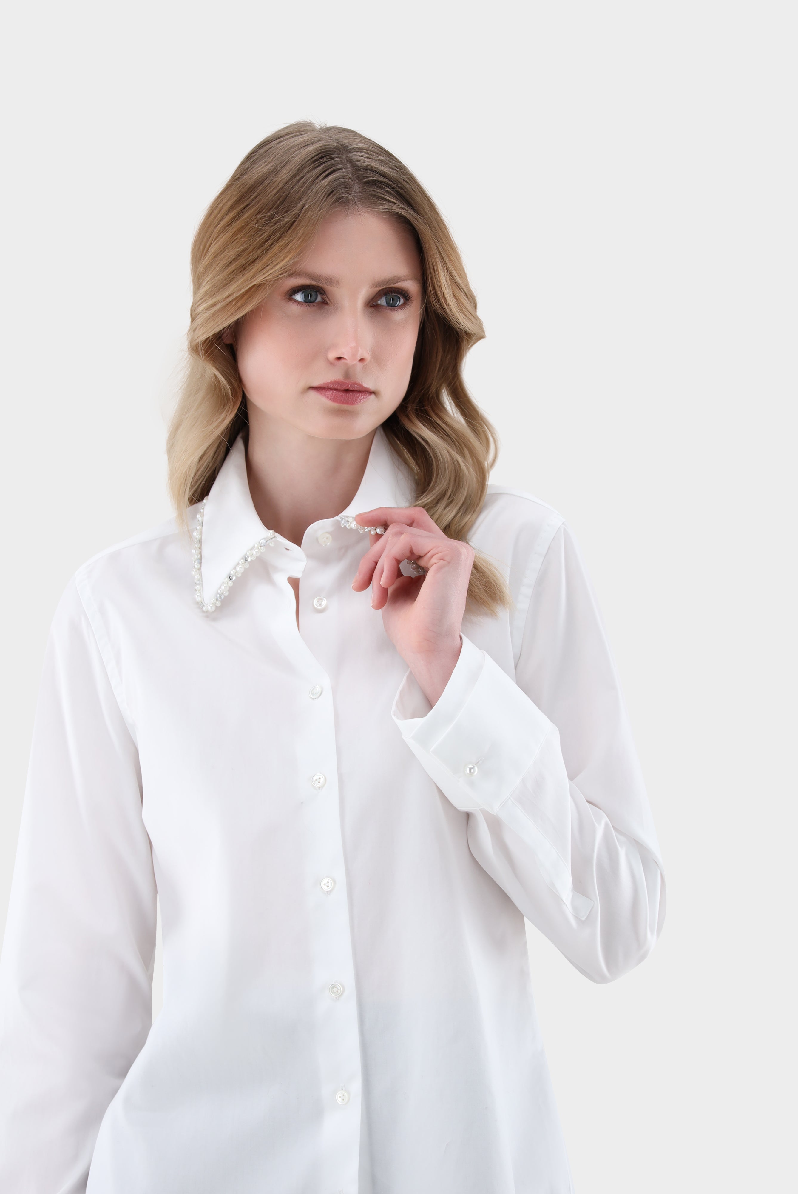 Hemdbluse | mit Perlenbesatz