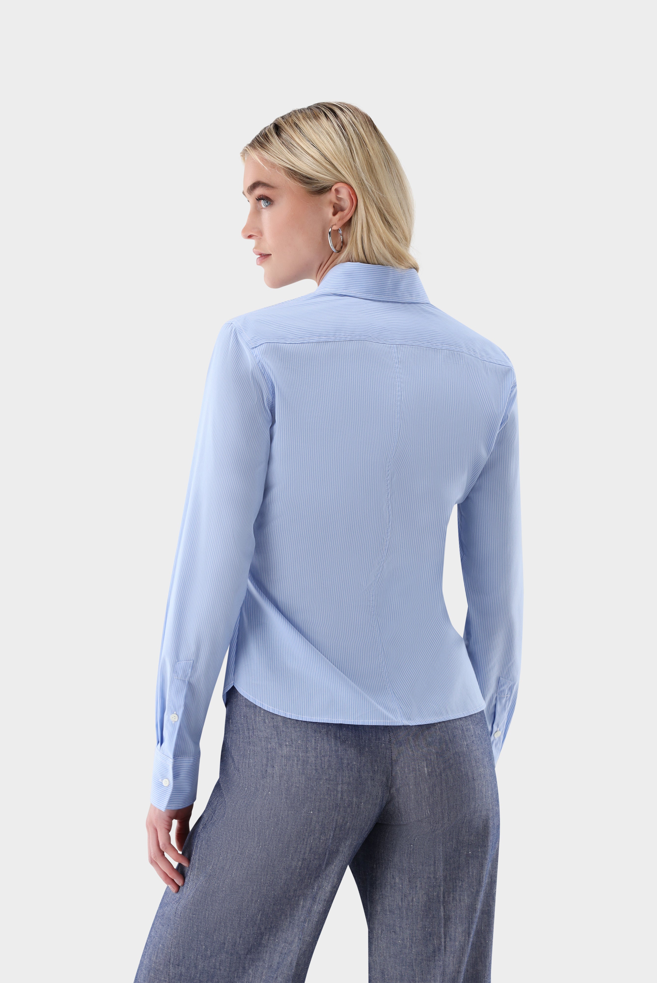 Hemdbluse | tailliert mit Brusttasche