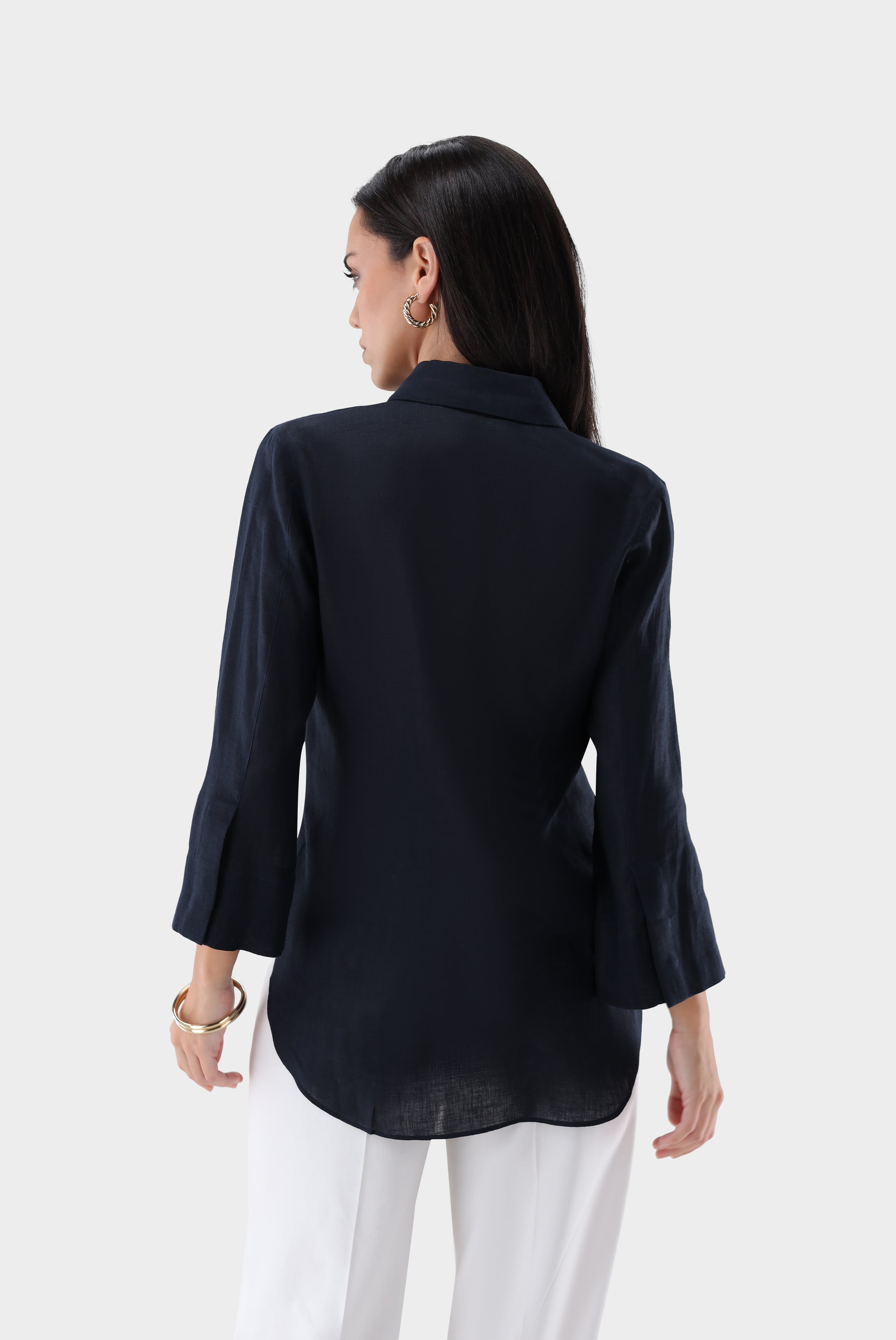 Hemdbluse aus Leinen | mit Seitenschlitzen