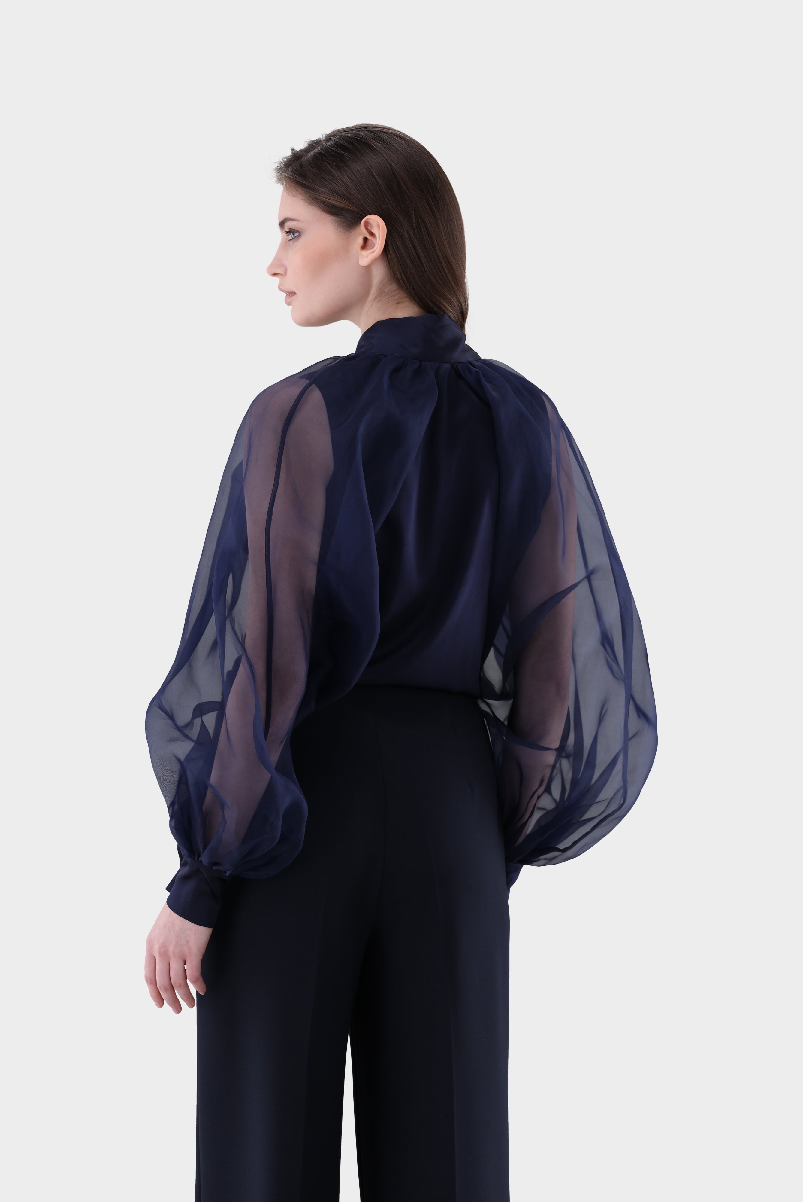 Bluse | aus Seide mit weiten organza Ärmeln-Hemden & Blusen-Van Laack-OUTLET-ARCHIVIST-ARCHIVE-SALE