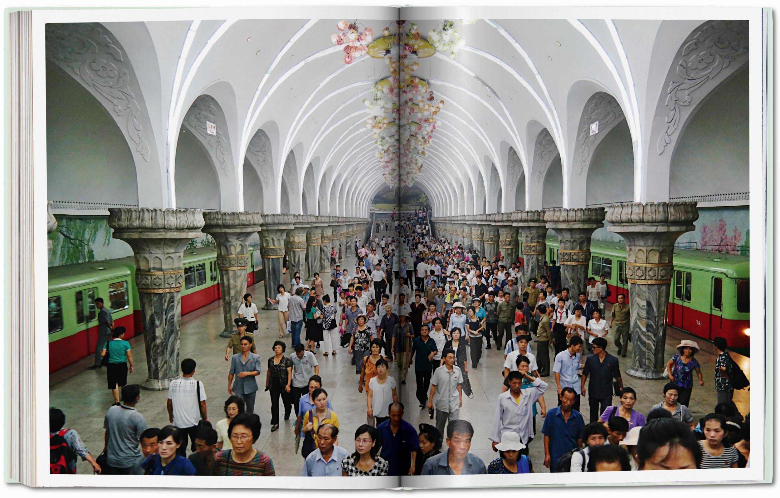 Taschen-Inside North Korea (German, French, English)-Architektur & Design-Black-Deal-Outlet-by-ARCHIVIST