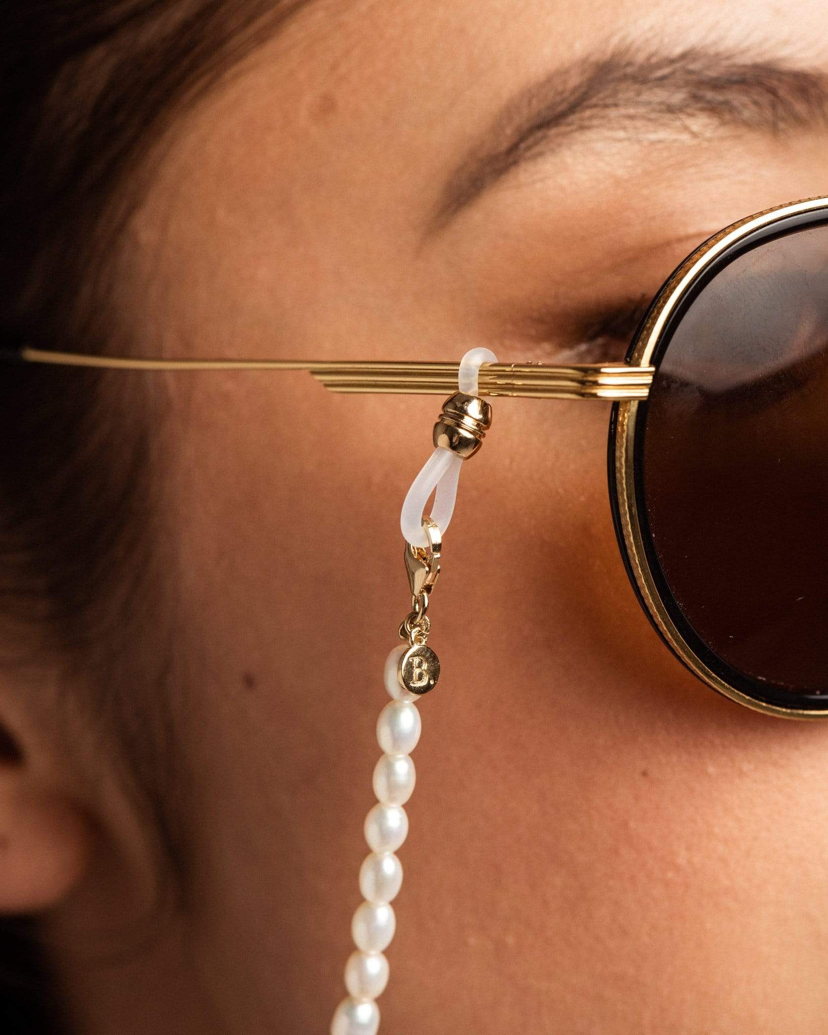 Champagne Sunglass Chain