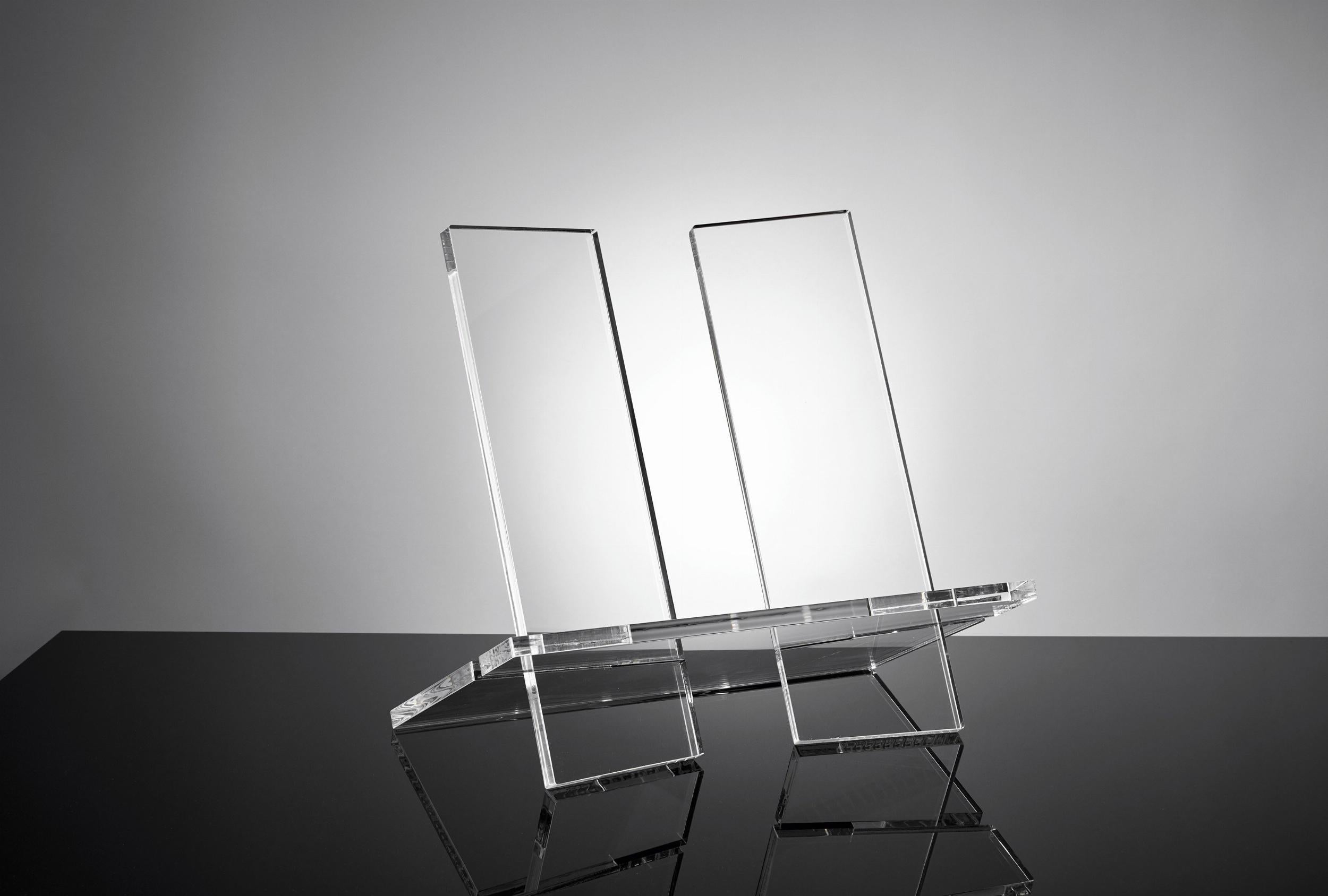 Taschen-Bookstand. Extra-Large. Clear-Art-Black-Deal-Outlet-by-ARCHIVIST