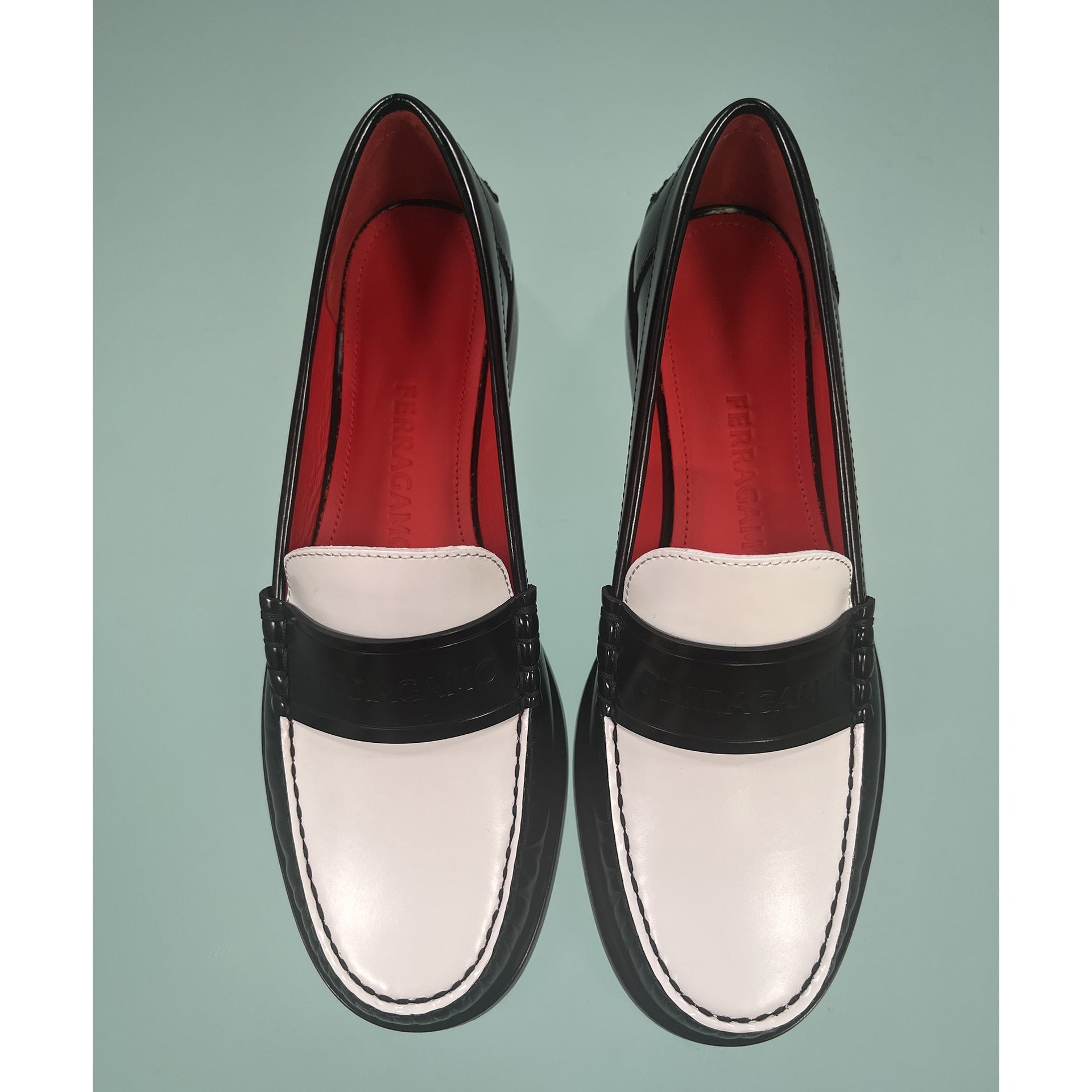 Salvatore Ferragamo-Salvatore Ferragamo Irina Leather Loafers-WOMEN SHOES-Black-Deal-Outlet-by-ARCHIVIST