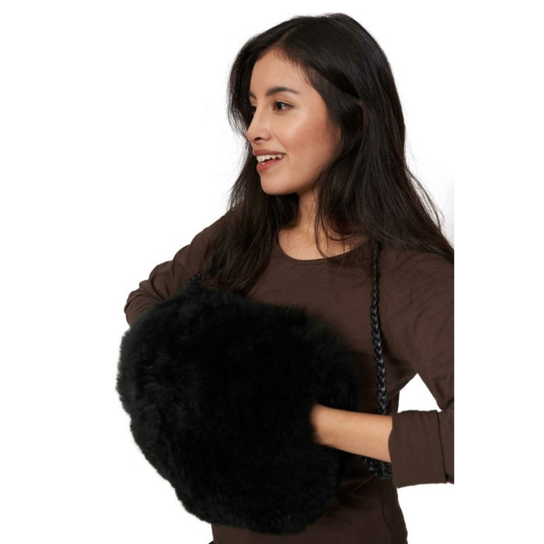 Verdancia-Apu Kuntur - Alpaka Muff – Luxus Handwärmer aus 100% Alpaka Fell-Fellmuff-Black-Deal-Outlet-by-ARCHIVIST