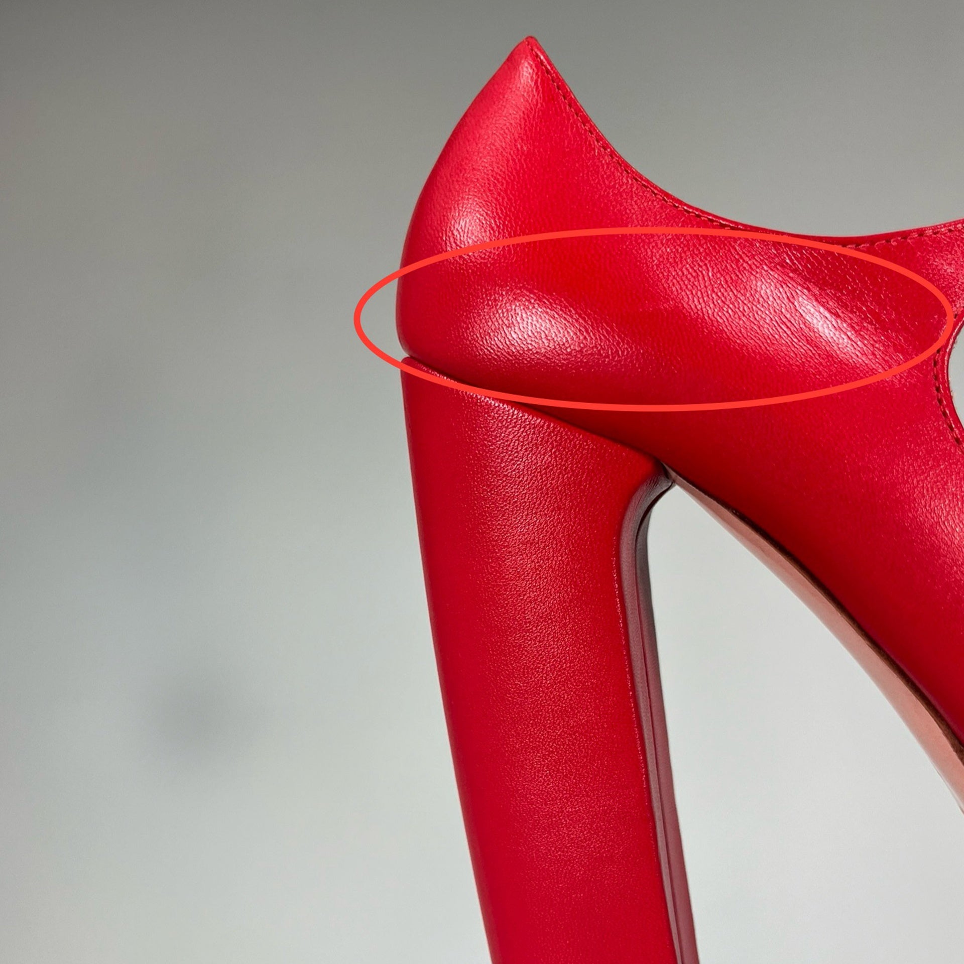 Miu Miu-Miu Miu Leather Pumps-WOMEN SHOES-Black-Deal-Outlet-by-ARCHIVIST