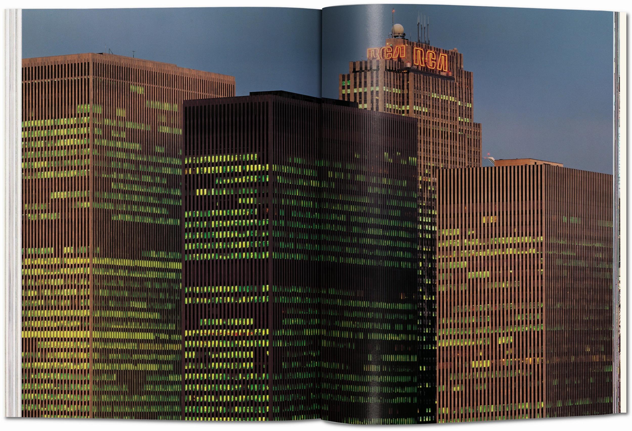 Taschen-Reinhart Wolf. New York (Italian)-Architektur & Design-Black-Deal-Outlet-by-ARCHIVIST