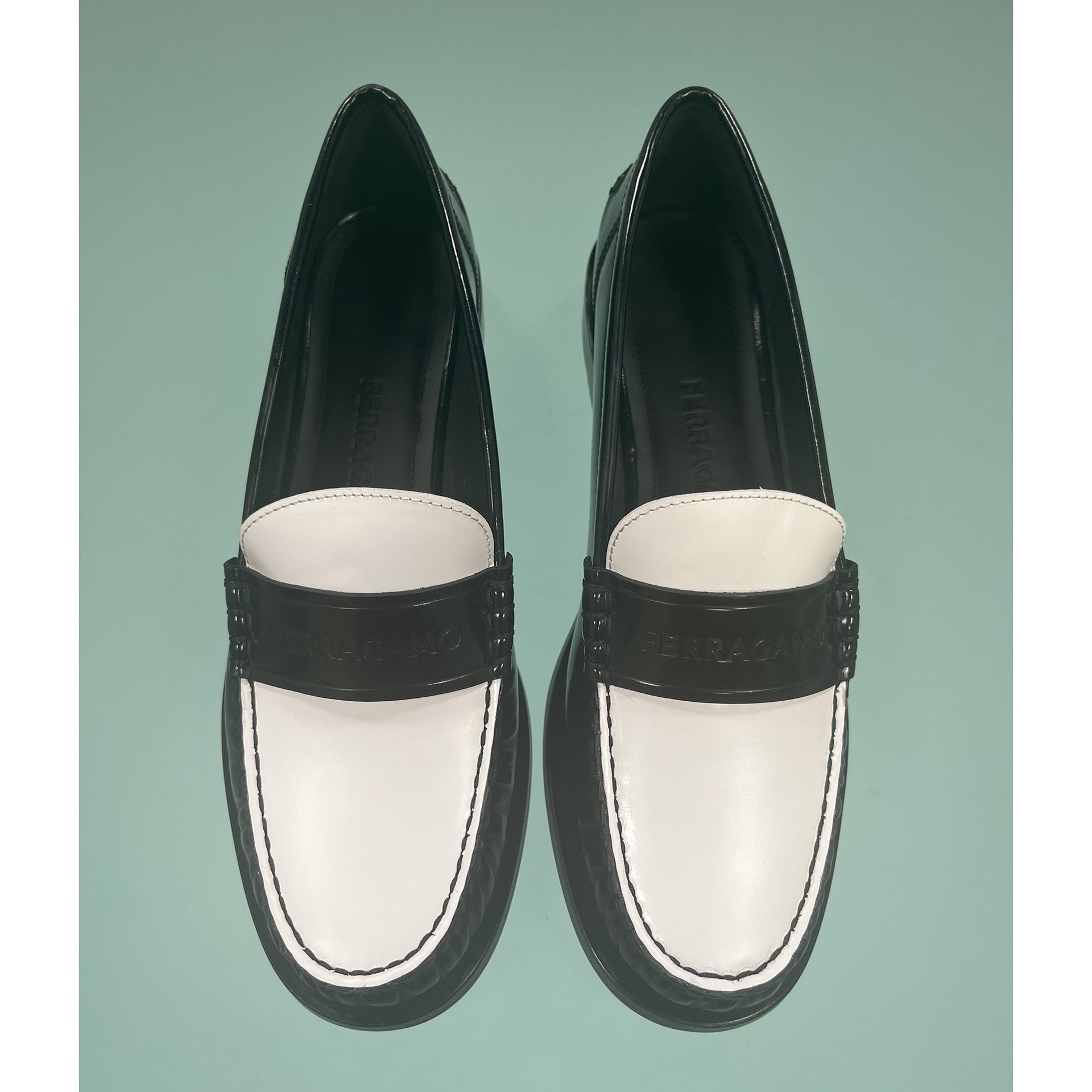 Salvatore Ferragamo-Salvatore Ferragamo Irina Leather Loafers-WOMEN SHOES-Black-Deal-Outlet-by-ARCHIVIST