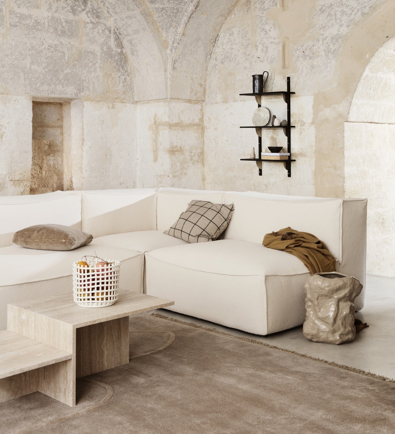 ferm LIVING-OUTLET-SALE-Distinct Couchtisch-ARCHIVIST