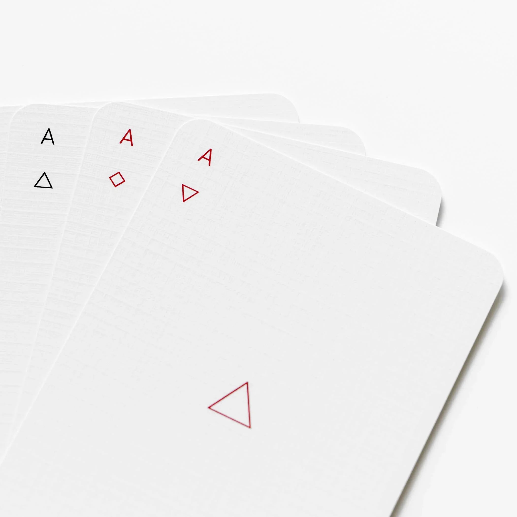 Sober-Minimalistisches Kartenspiel-Geschenke-Black-Deal-Outlet-by-ARCHIVIST