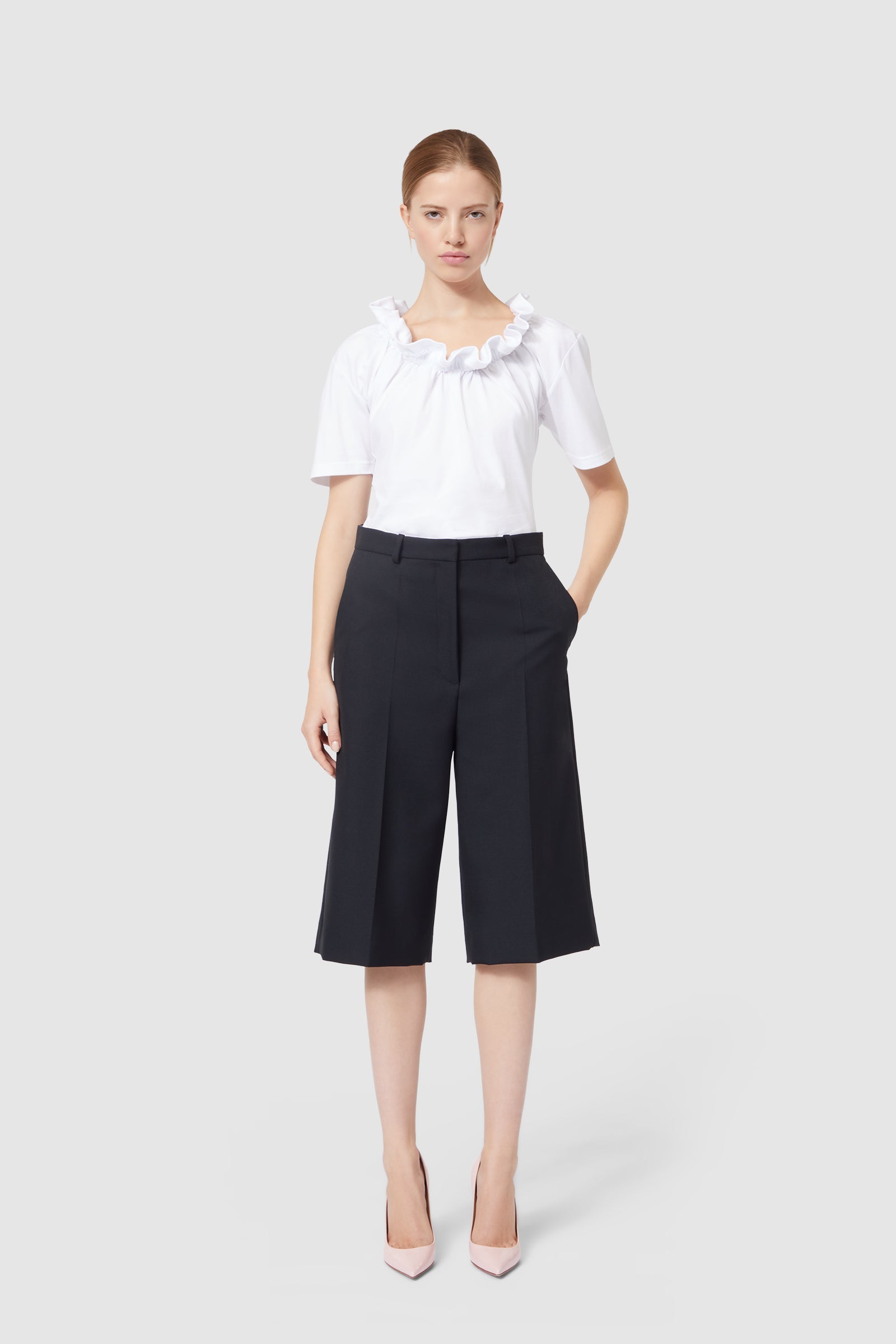 Viktor & Rolf-LOW WAIST TAILORED BOY SHORTS-Hosen-Black-Deal-Outlet-by-ARCHIVIST