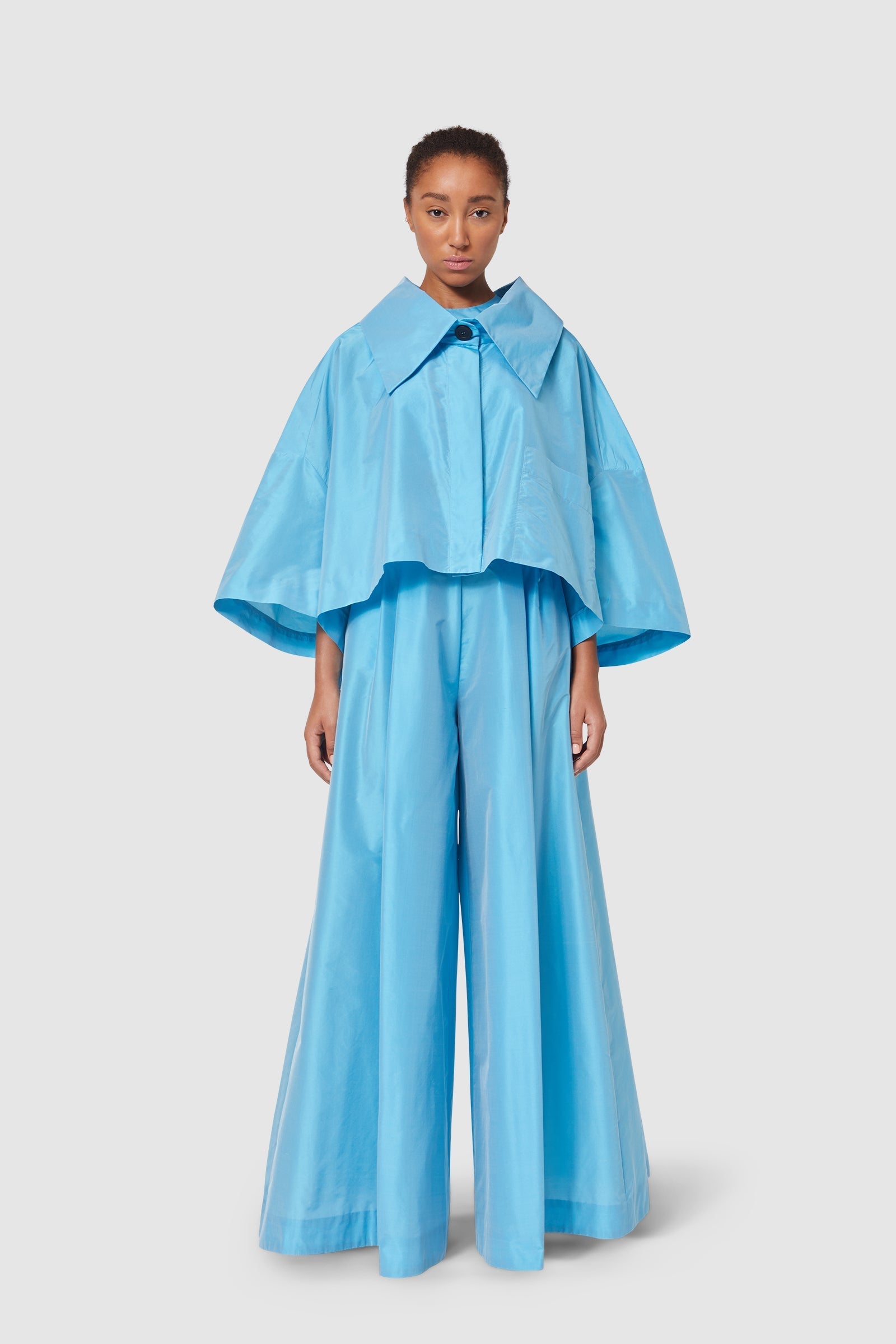 Viktor & Rolf-EXTREME SHIRT JACKET-Jacken & Mäntel-Black-Deal-Outlet-by-ARCHIVIST