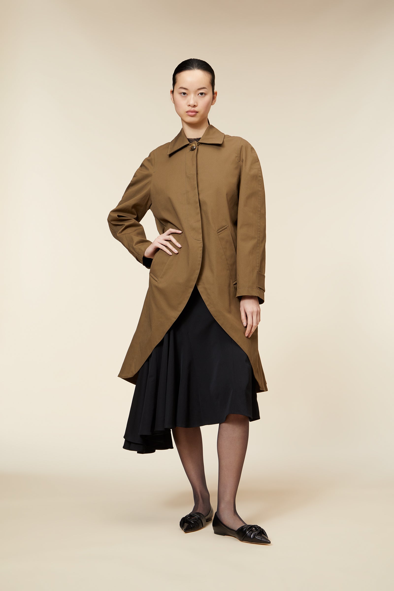 Viktor & Rolf-GODET TRENCHCOAT-Jacken & Mäntel-Black-Deal-Outlet-by-ARCHIVIST