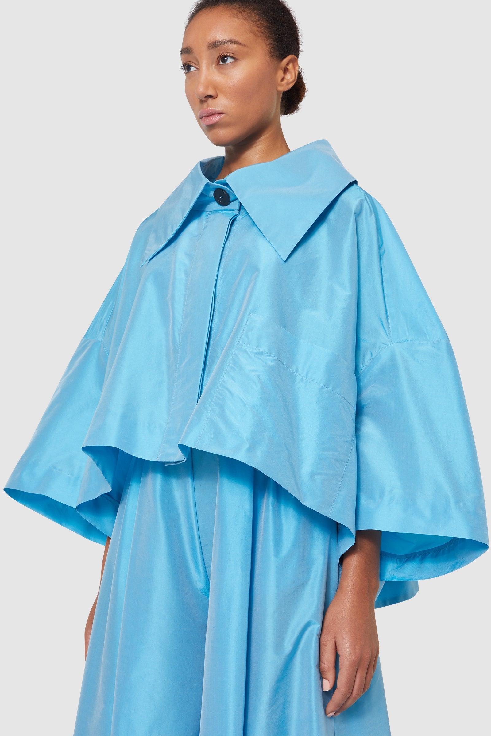 Viktor & Rolf-EXTREME SHIRT JACKET-Jacken & Mäntel-Black-Deal-Outlet-by-ARCHIVIST