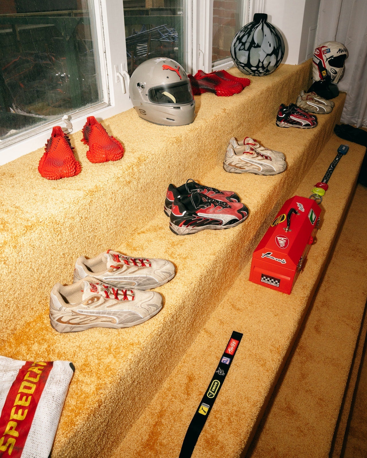 Gestalten Eu Shop-The Incomplete Vol. 2-Book-Black-Deal-Outlet-by-ARCHIVIST