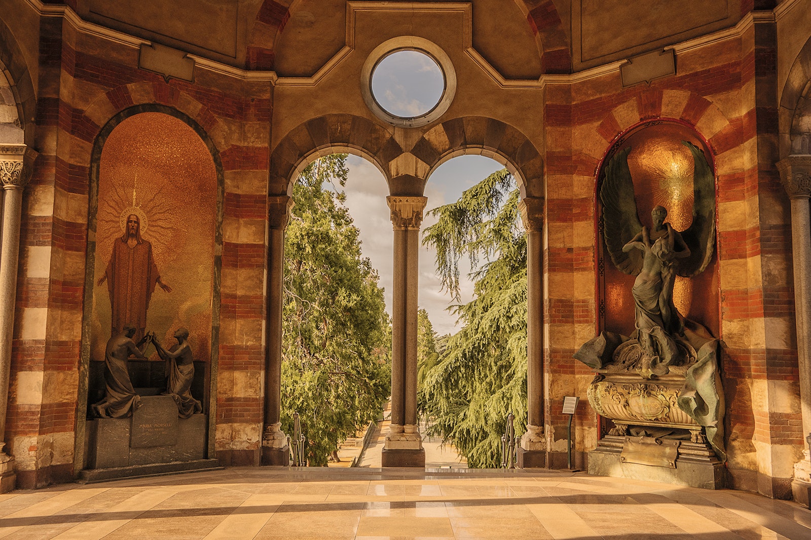 Gestalten Eu Shop-Grand Tour Italien-Book-Black-Deal-Outlet-by-ARCHIVIST