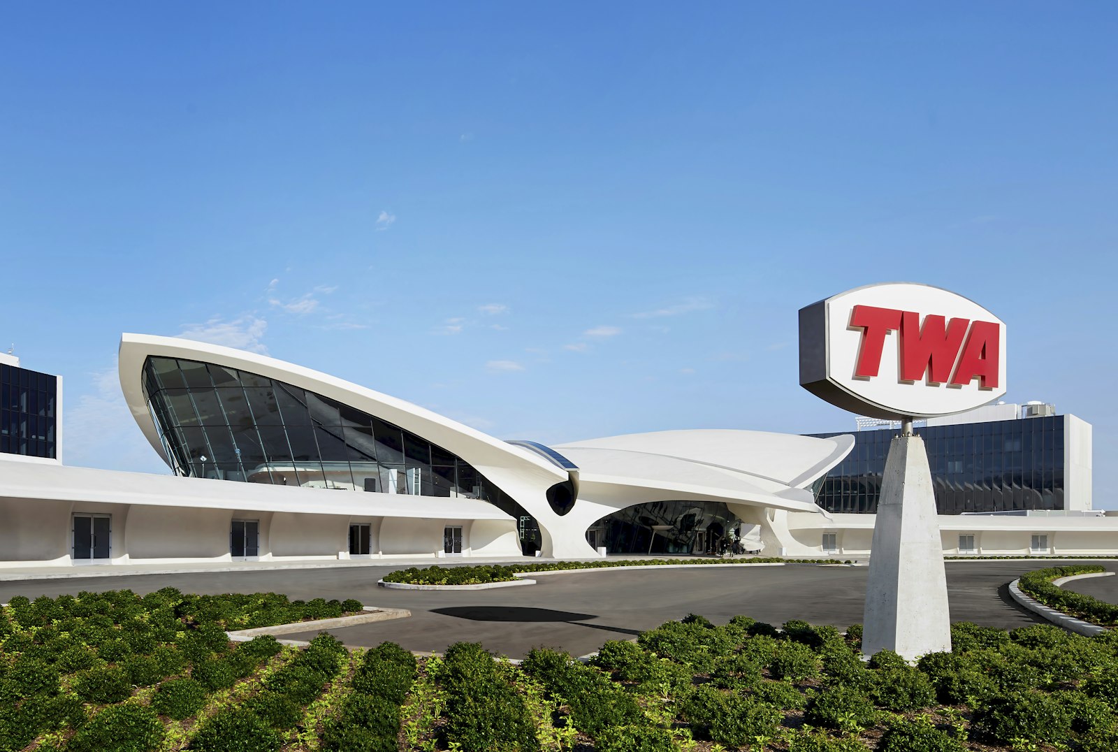 Gestalten Eu Shop-American Icons-Book-Black-Deal-Outlet-by-ARCHIVIST