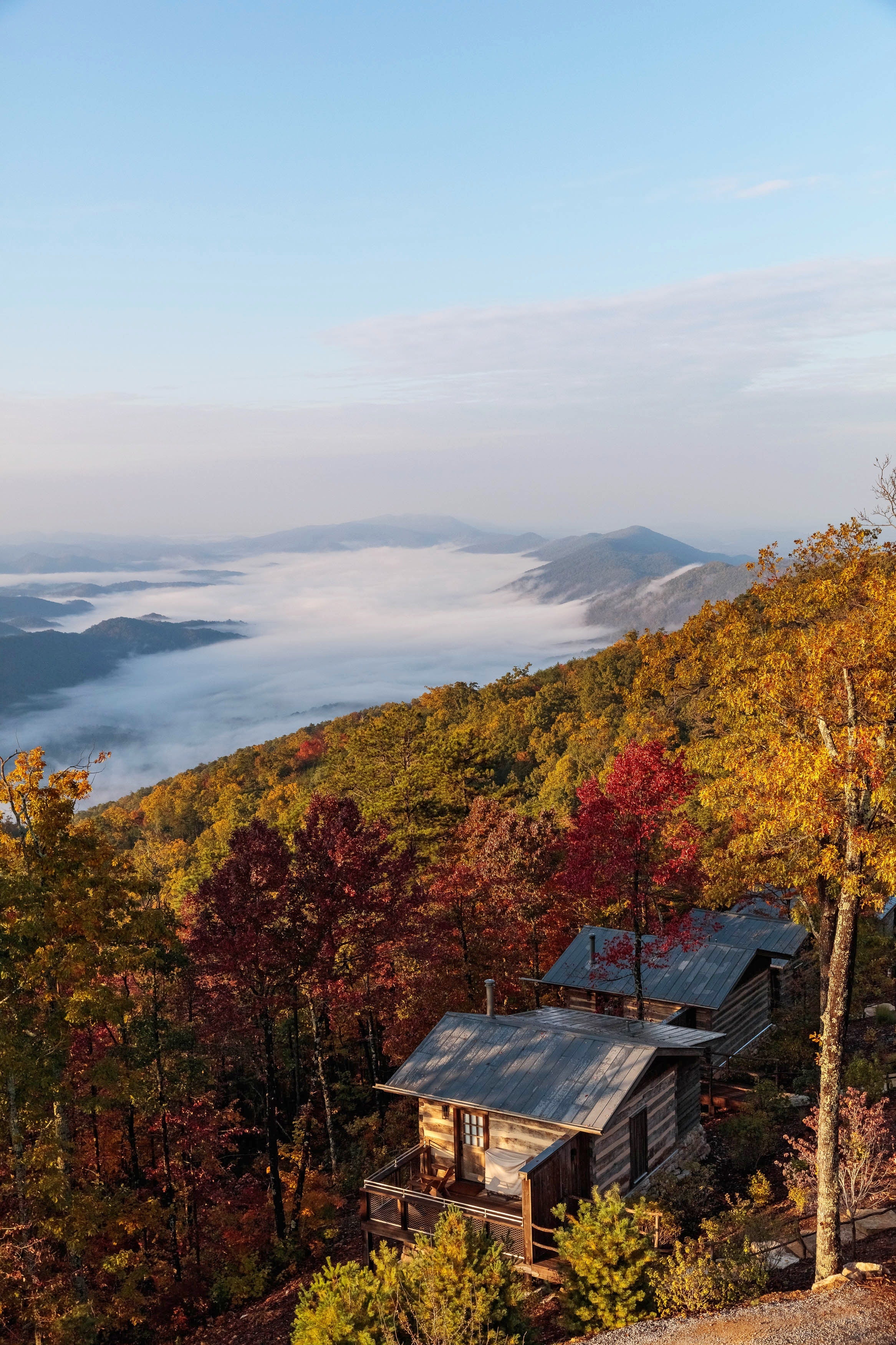 Gestalten Eu Shop-Parklife Hideaways-Book-Black-Deal-Outlet-by-ARCHIVIST