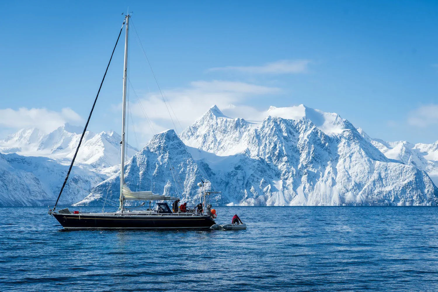 Gestalten Eu Shop-Boatlife-Book-Black-Deal-Outlet-by-ARCHIVIST