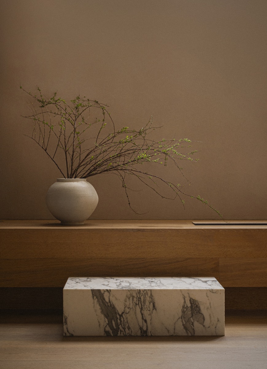 Gestalten Eu Shop-Stillness-Book-Black-Deal-Outlet-by-ARCHIVIST