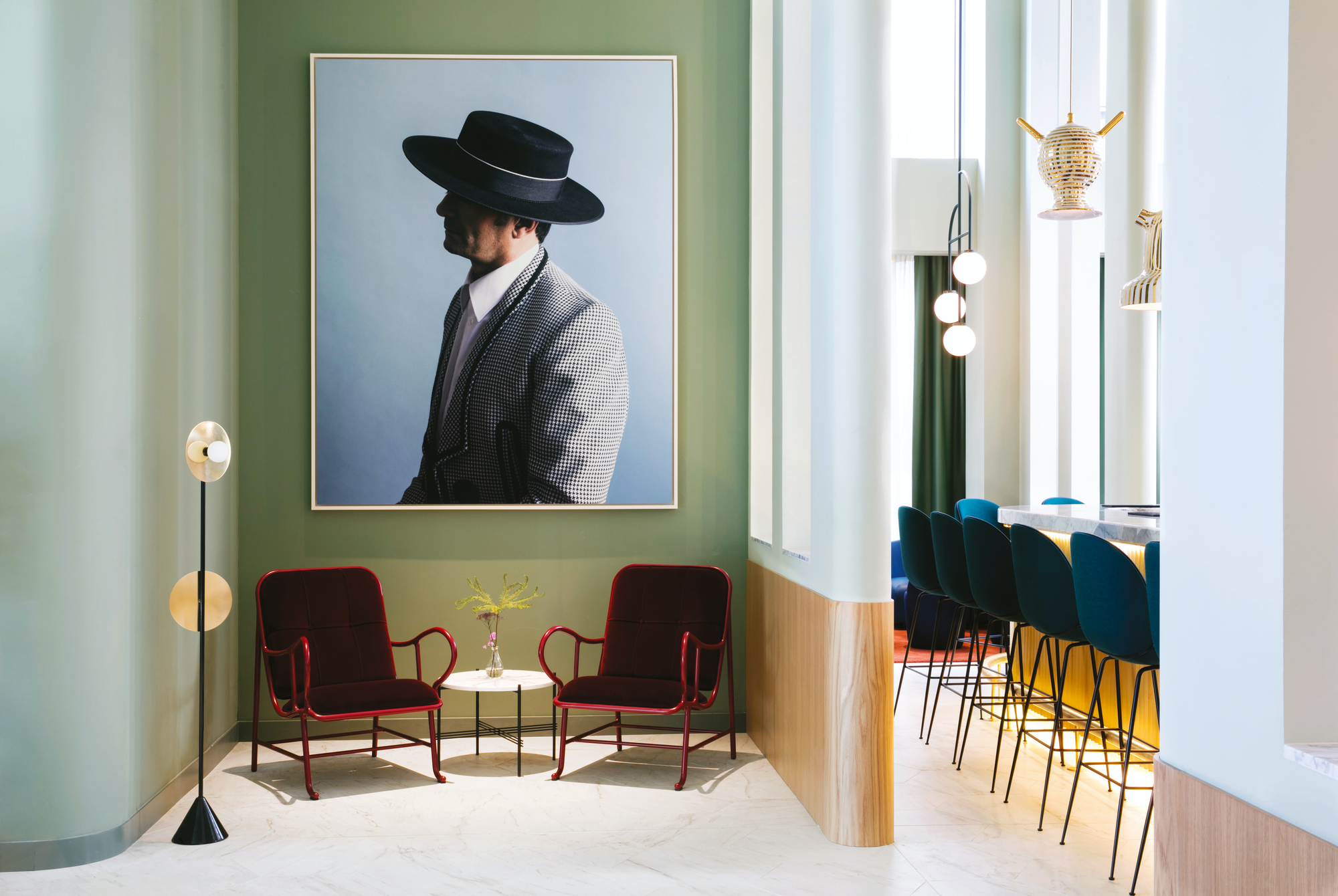 Gestalten Eu Shop-Jaime Hayon-Book-Black-Deal-Outlet-by-ARCHIVIST