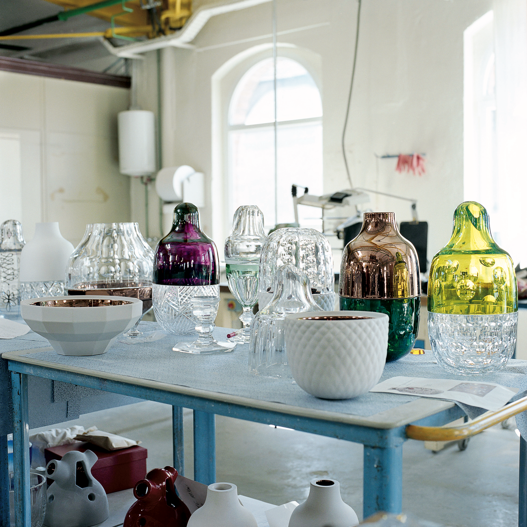 Gestalten Eu Shop-Jaime Hayon-Book-Black-Deal-Outlet-by-ARCHIVIST