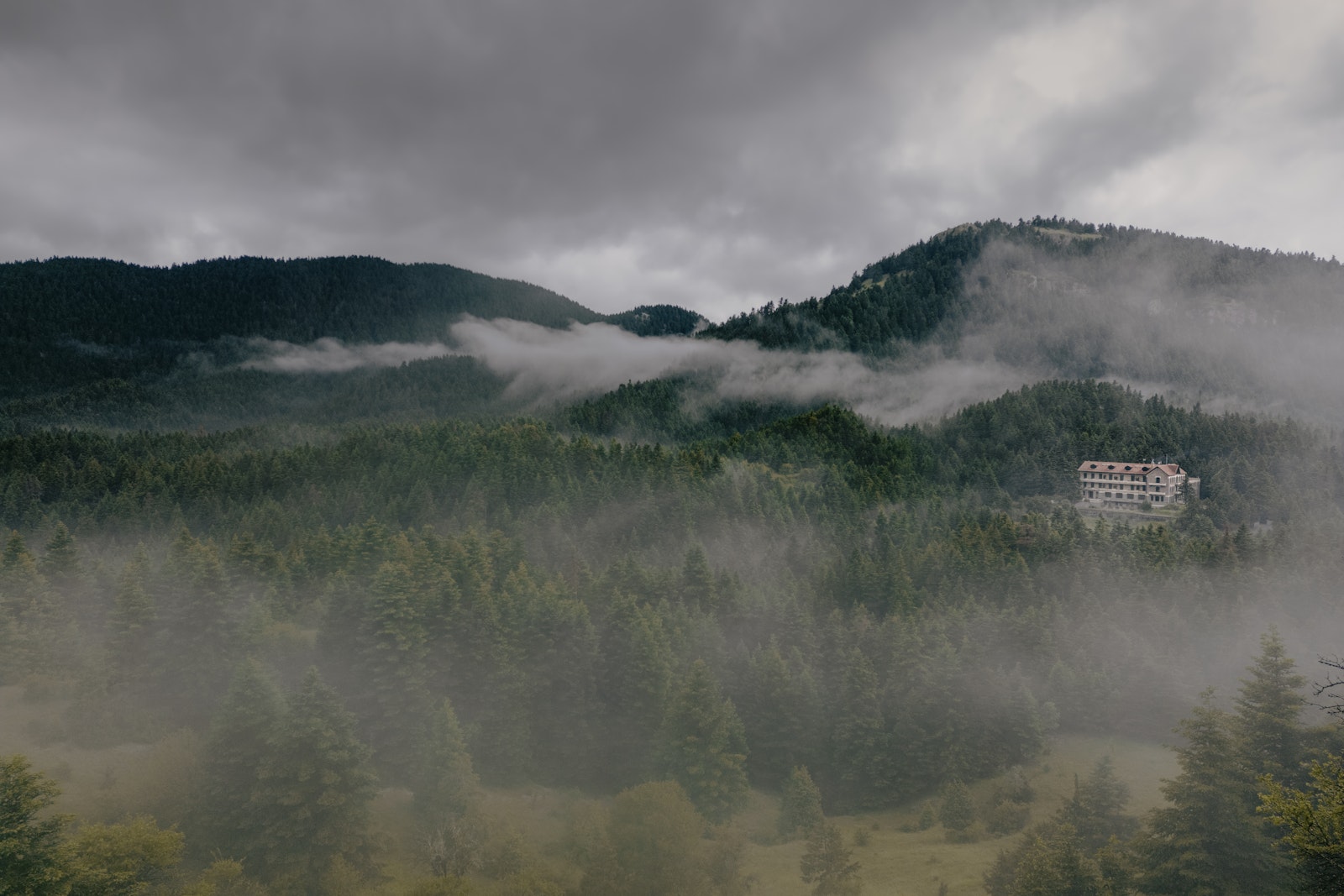 Gestalten Eu Shop-Remote Places to Stay Vol. 2-Book-Black-Deal-Outlet-by-ARCHIVIST