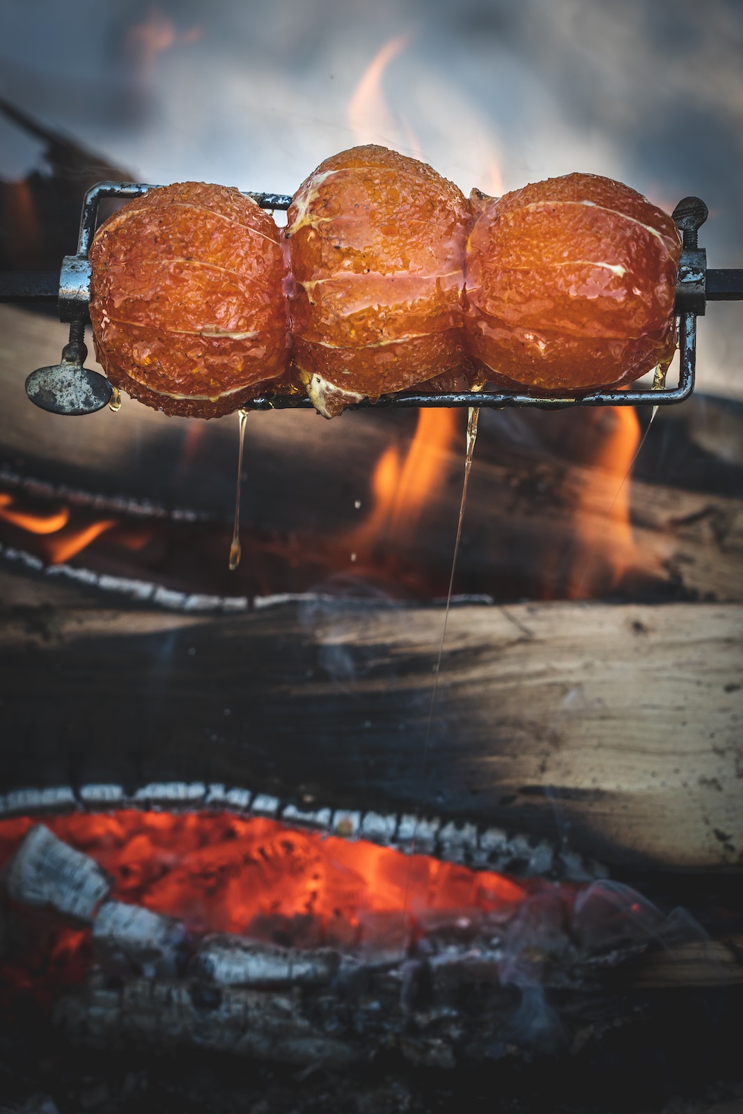 Gestalten Eu Shop-Cooking on Fire-Book-Black-Deal-Outlet-by-ARCHIVIST