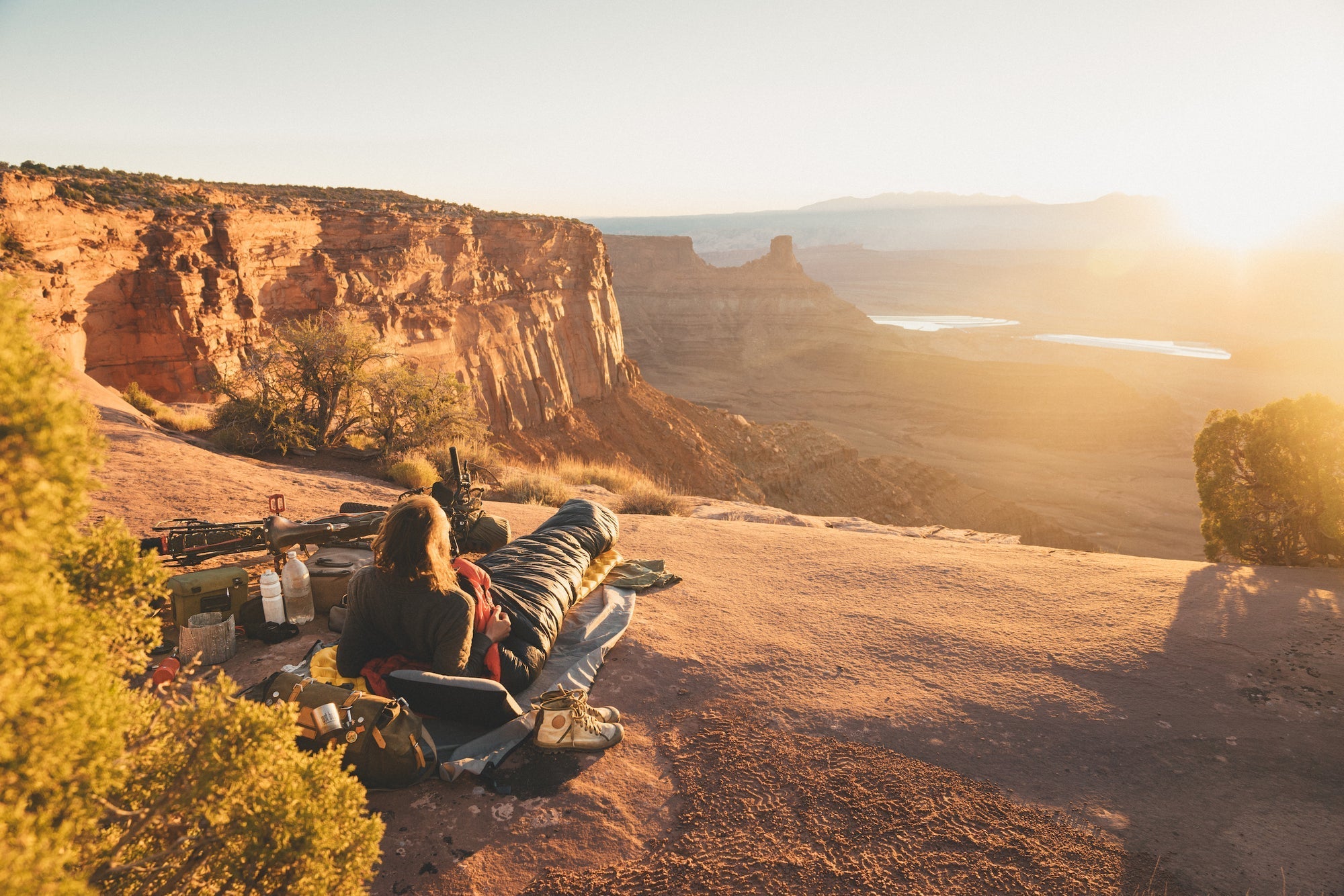 Gestalten Eu Shop-Two Years On A Bike-Book-Black-Deal-Outlet-by-ARCHIVIST