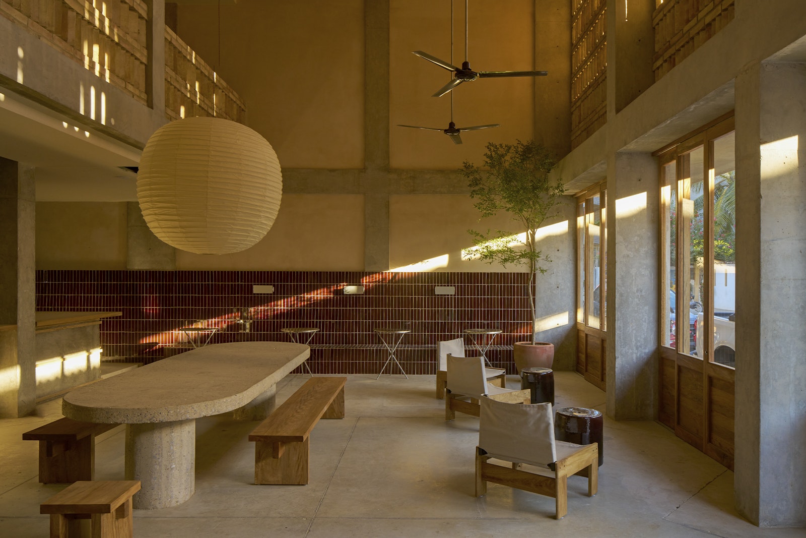 Gestalten Eu Shop-Designed to Stay-Book-Black-Deal-Outlet-by-ARCHIVIST