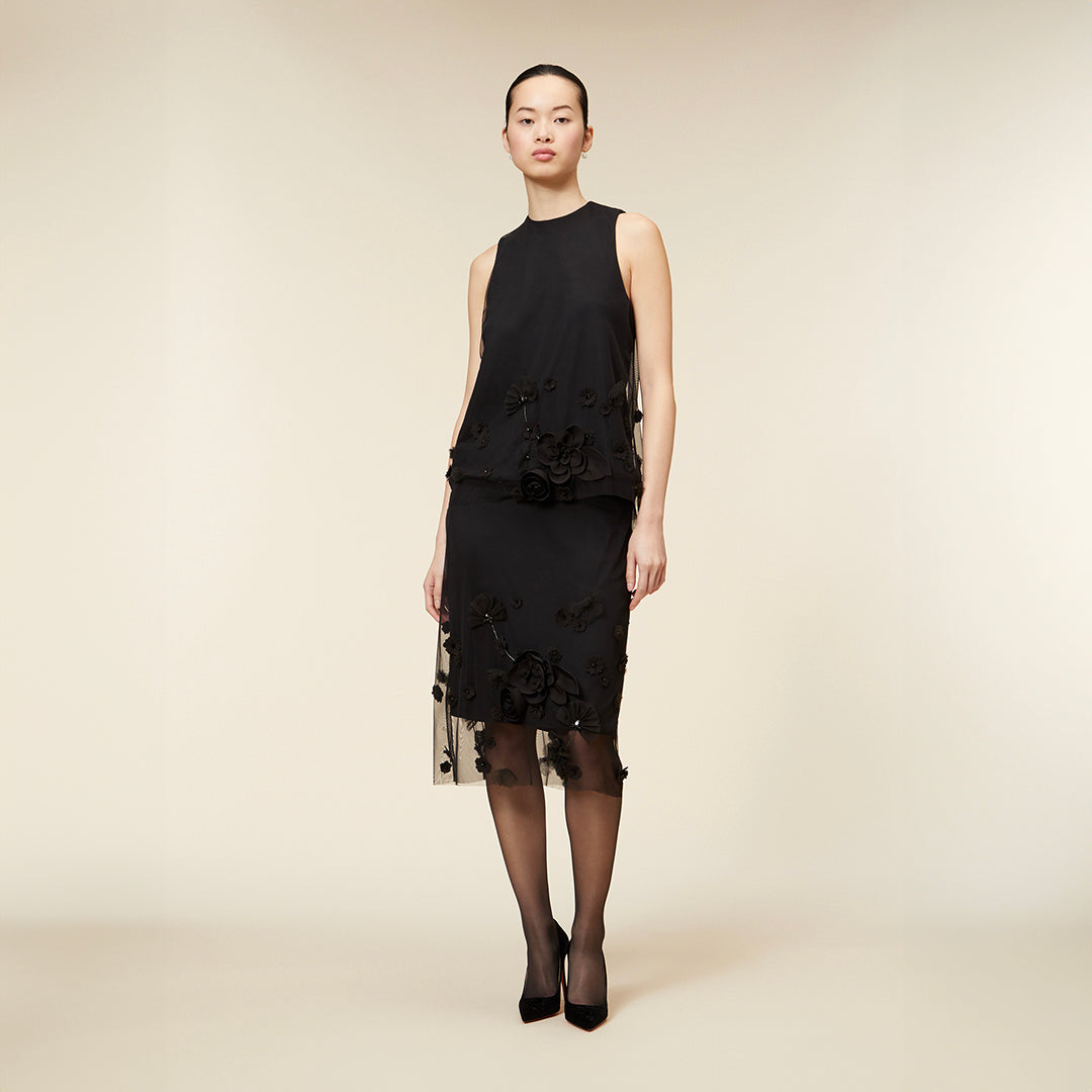 FLORAL EMBROIDERY MIDI SKIRT